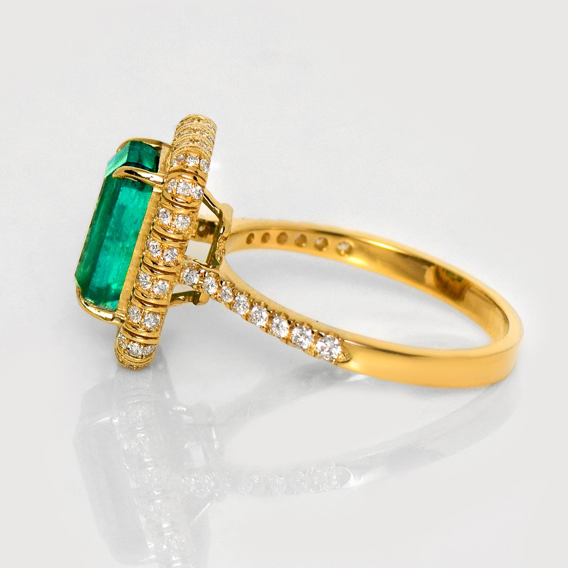 IGI 14K 2.60 Ct Natural Emerald&Diamonds Antique Engagement Ring For Sale 1
