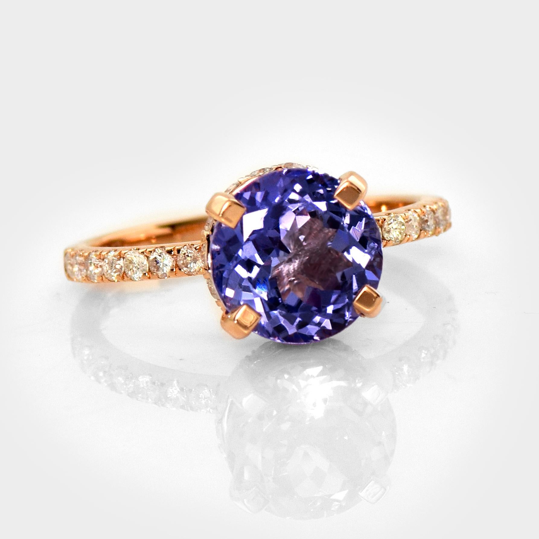 Round Cut IGI 14K 2.67 Ct Natural Tanzanite&Diamonds Antique Engagement Ring For Sale