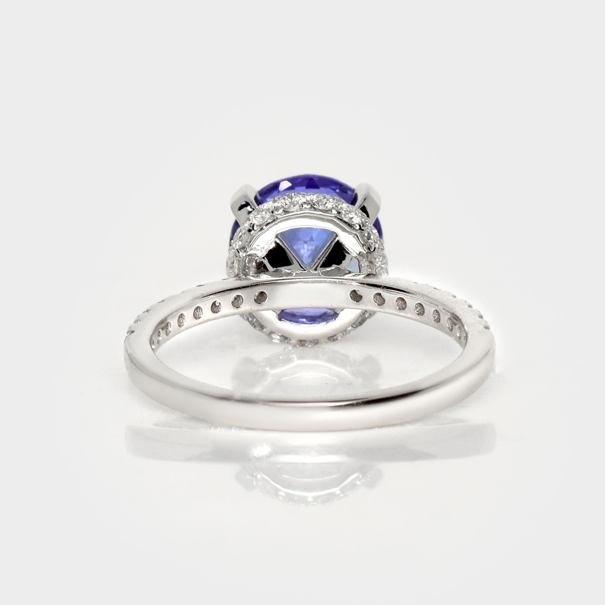 IGI 14K 2.67 Ct Natural Tanzanite&Diamonds Antique Engagement Ring For Sale 2