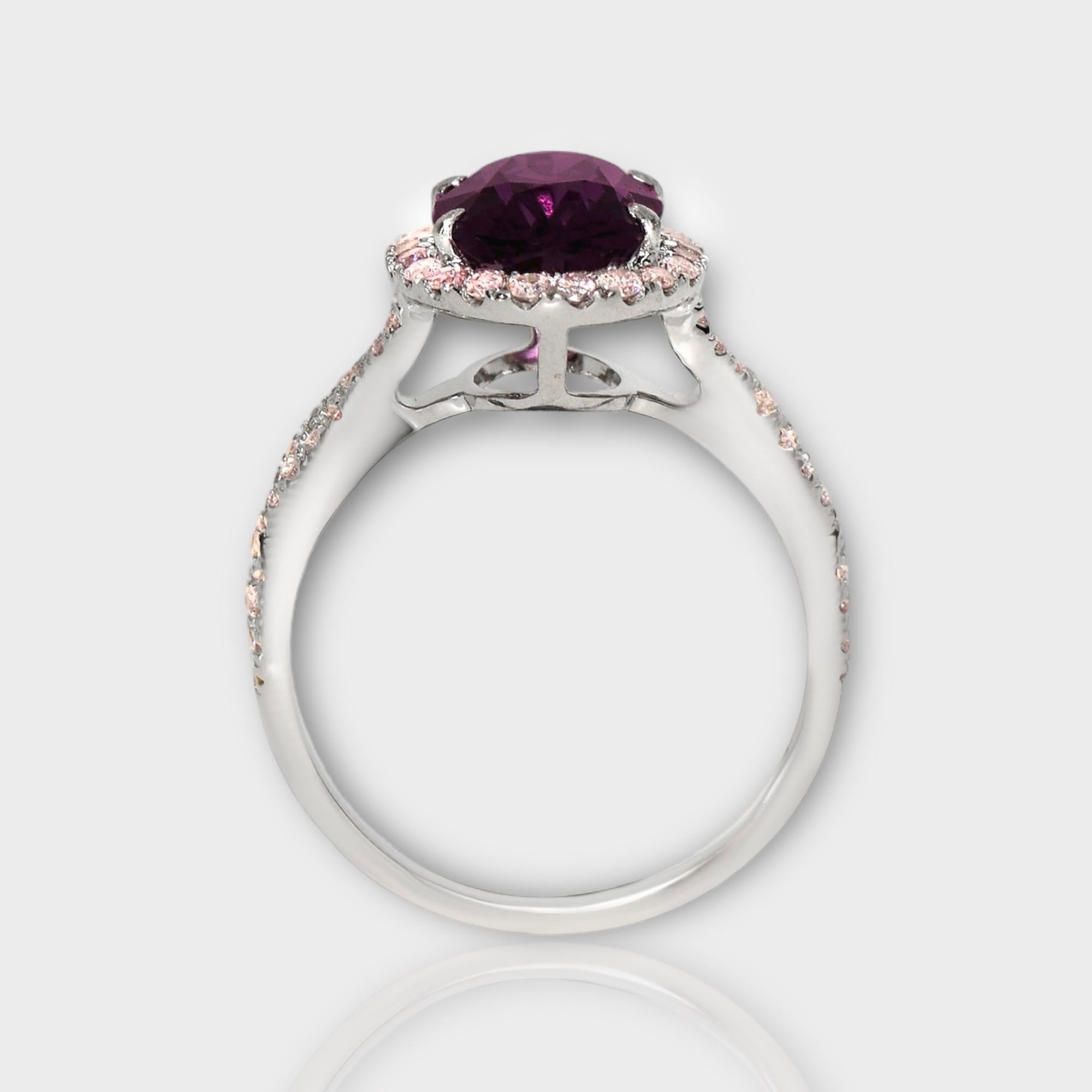 IGI 2.73 Ct 14K White Intense Purple Spinel&Pink Diamonds Engagement Ring In New Condition For Sale In Kaohsiung City, TW