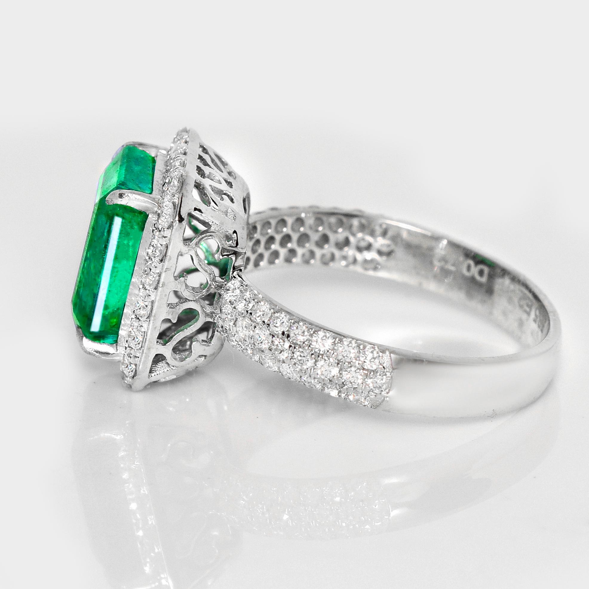 IGI 14K 2.87 Ct Natural Emerald&Diamonds Antique Engagement Ring Corte esmeralda en venta