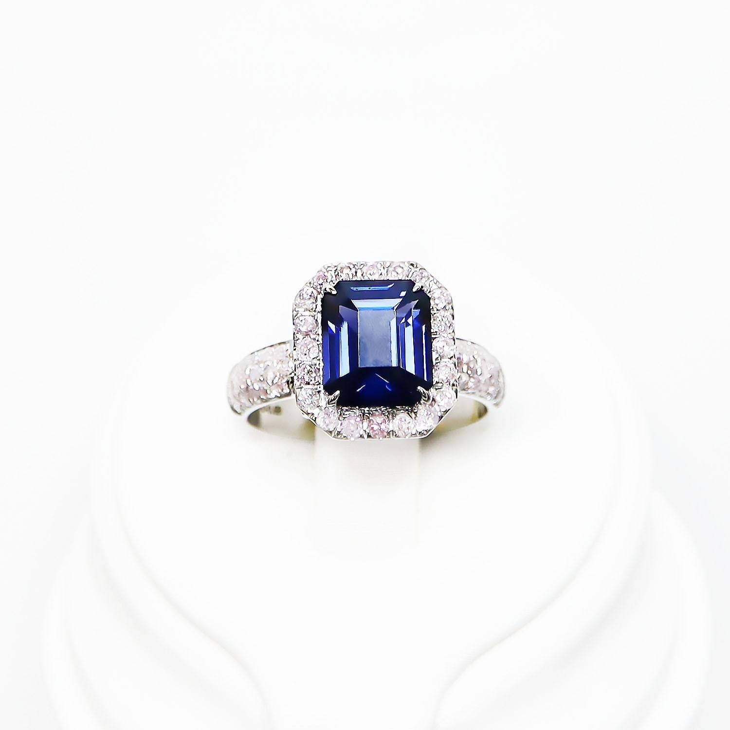 IGI 14K 2.90 Ct Color Change Blue Spinel&Pink Diamonds Antique Engagement Ring In New Condition For Sale In Kaohsiung City, TW