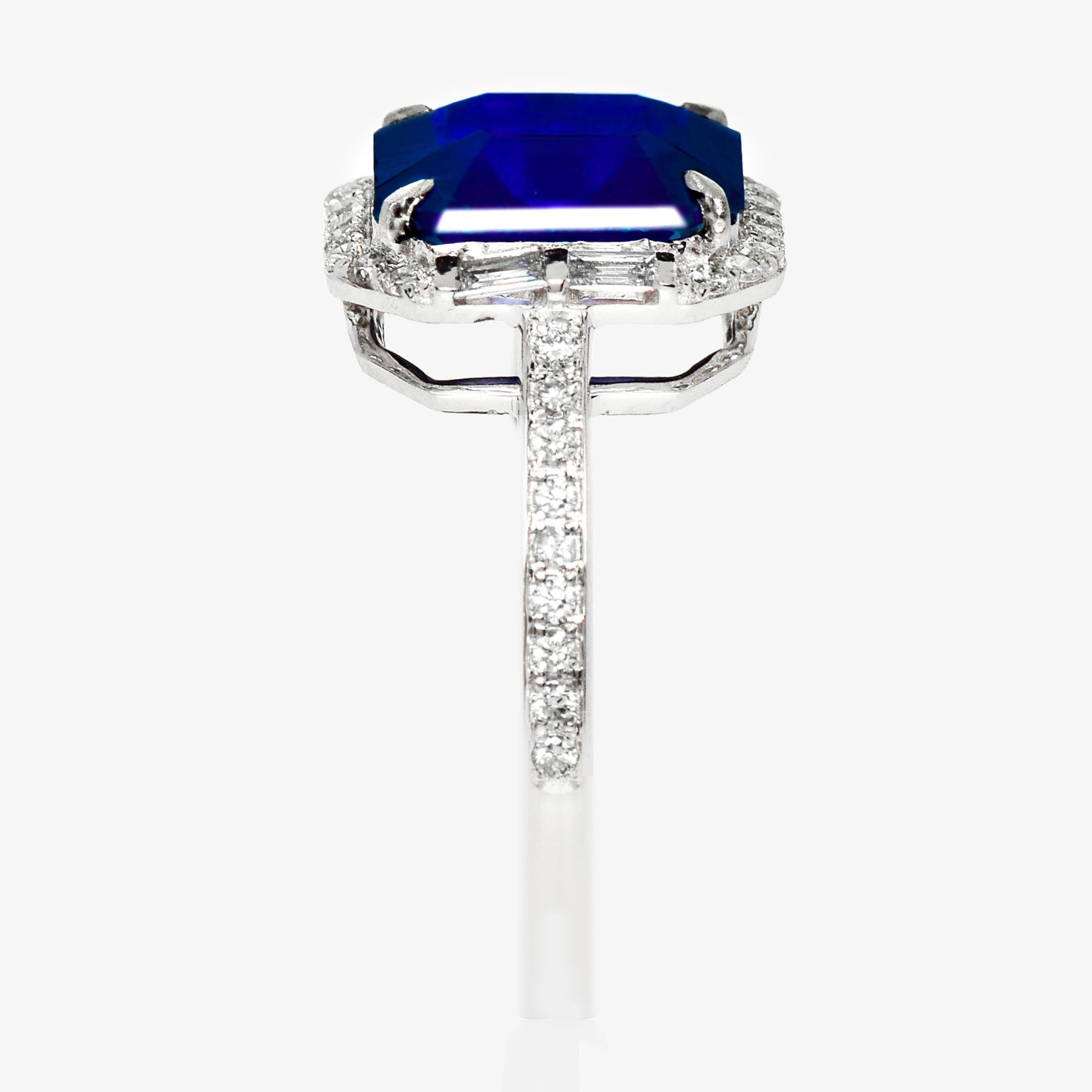 Femenino o masculino IGI Anillo de compromiso de zafiro azul intenso y diamantes naturales de Sri Lanka de 14 quilates y 3,46 quilates en venta