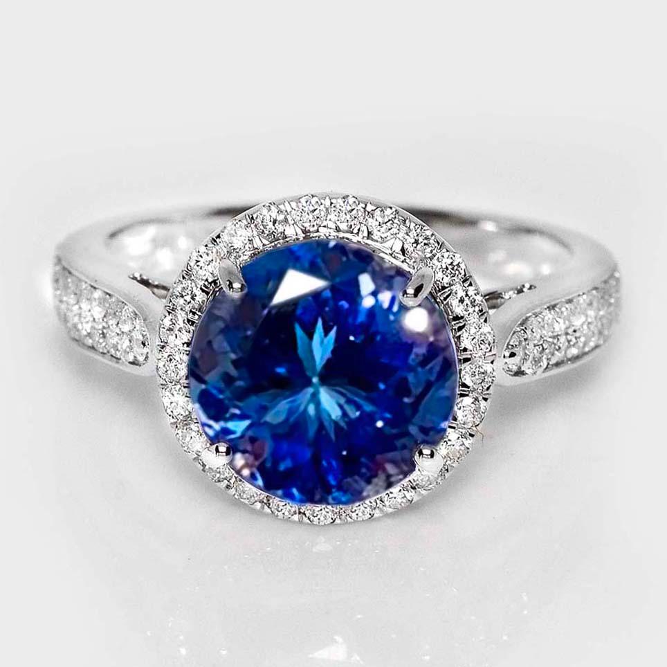 *IGI 14K 3.70 Ct Natural Tanzanite&Diamonds Antique Engagement Ring*

Una tanzanite vivida blu-viola naturale certificata IGI del peso di 3,70 carati incastonata in una fascia da tavolo di lusso in oro bianco 14K con diamanti naturali F-G, VS del