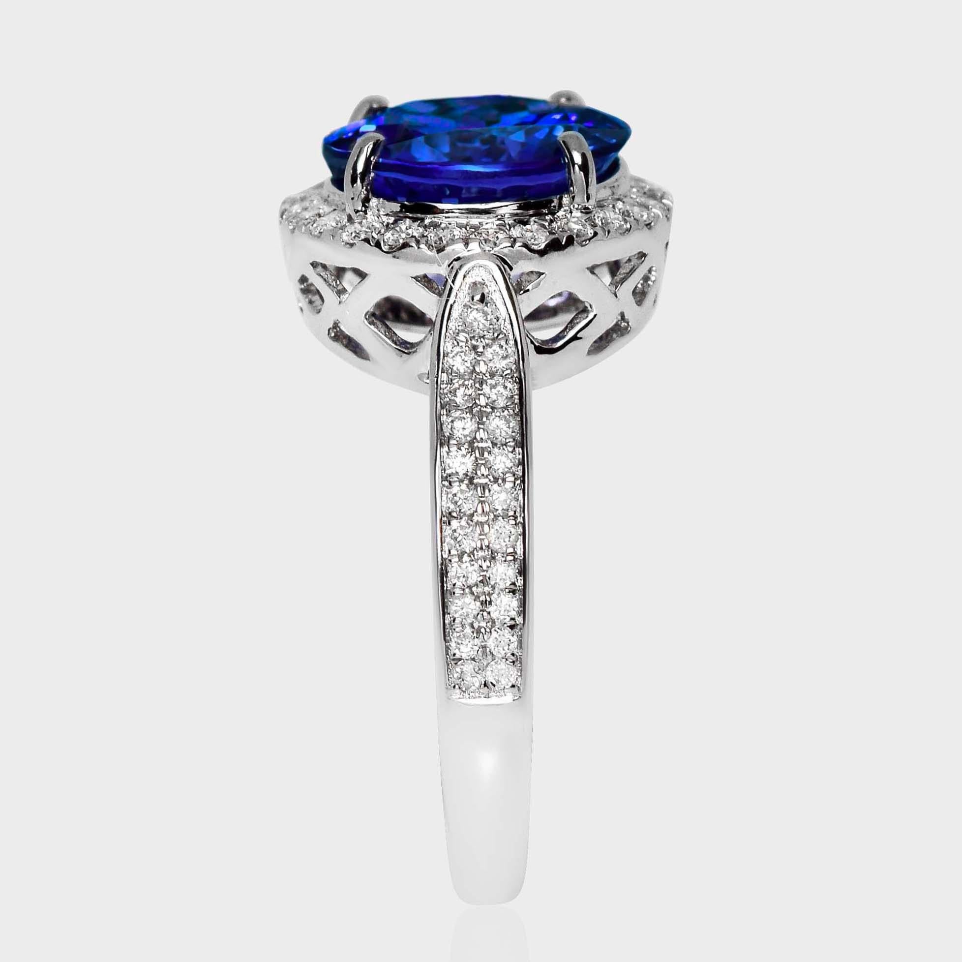 Donna Anello di fidanzamento antico IGI 14K 3.70 Ct Natural Vivid Violet Tanzanite&Diamonds in vendita