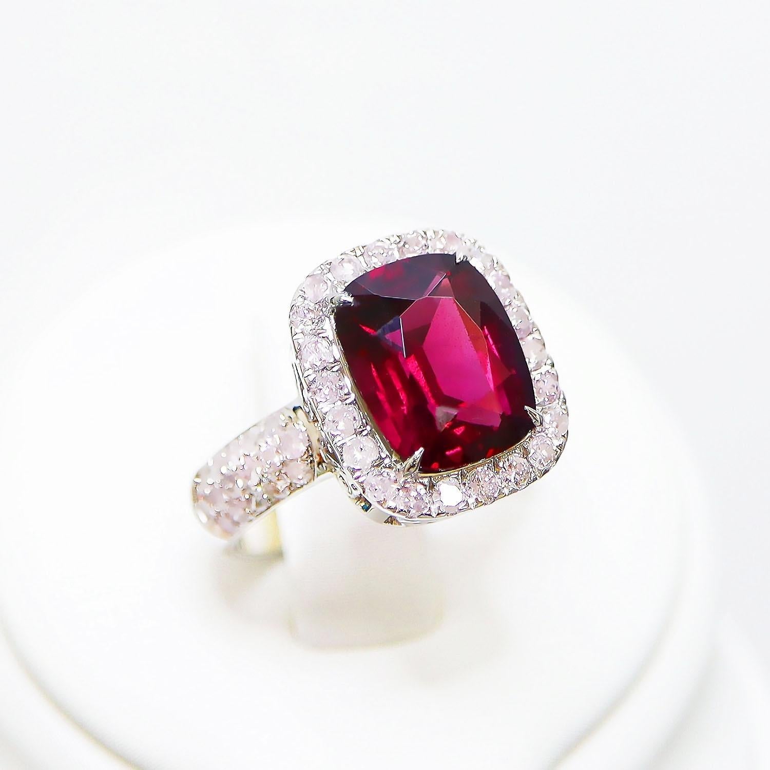 Women's IGI 14K 3.72 Ct Red Garnet&Pink Diamonds Antique Art Deco Style Engagement Ring For Sale