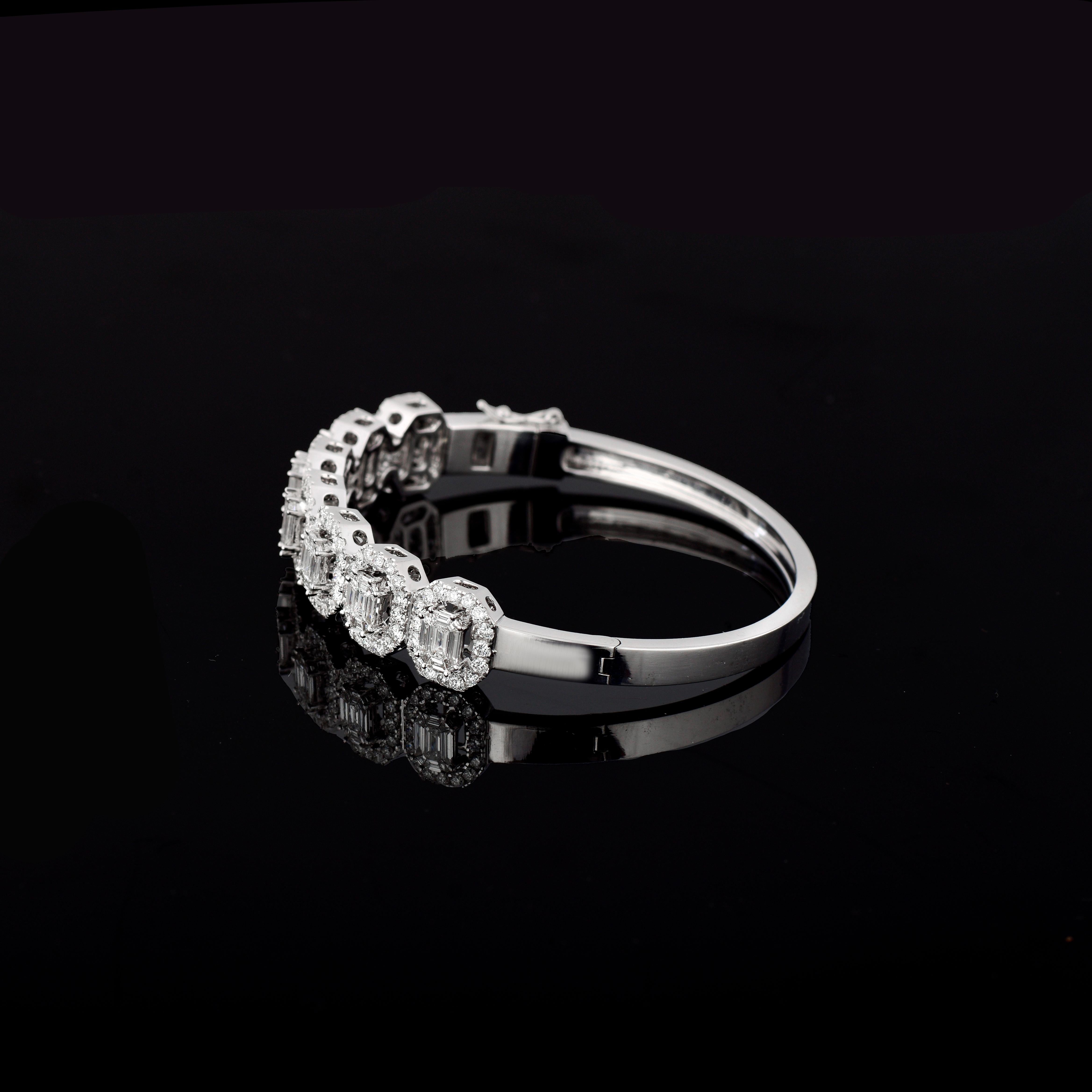 Emerald Cut IGI 14K 3.92 Ct F, VS White Gold Natural Diamond Bangle Bracelet For Sale