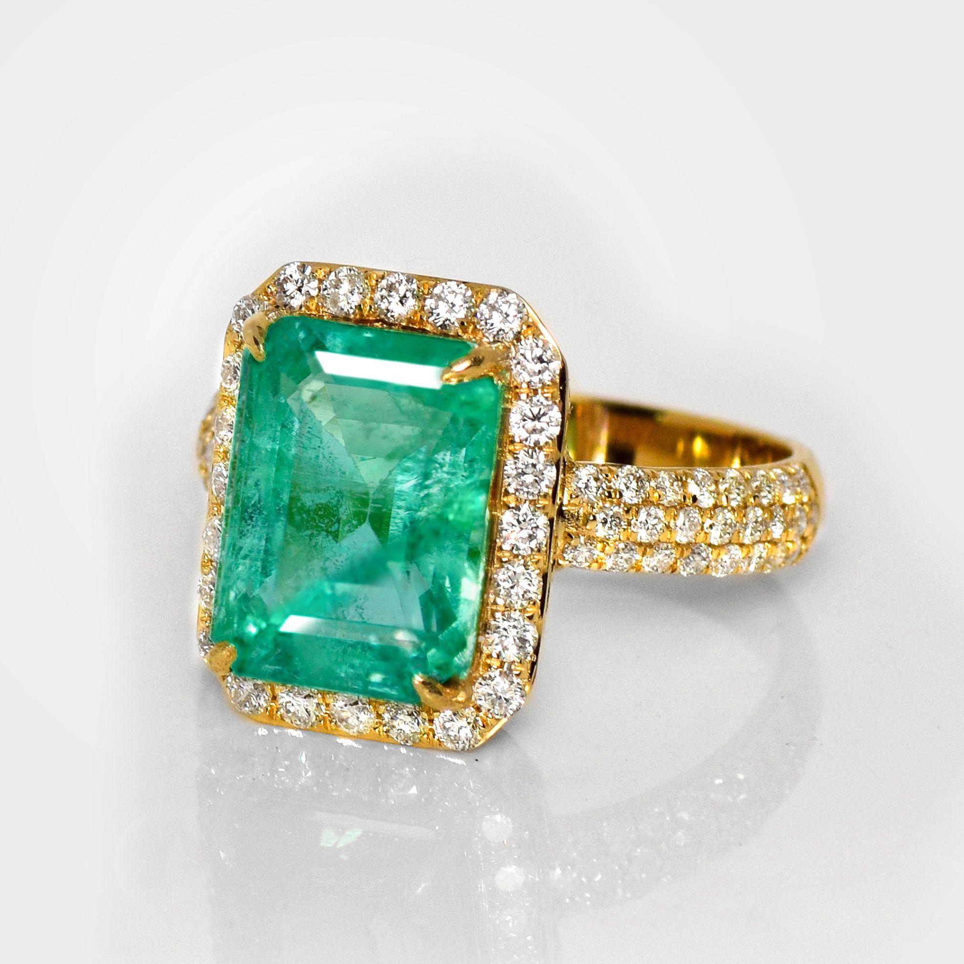 Emerald Cut IGI 14K 4.04 Ct Natural Emerald&Diamonds Antique Engagement Ring For Sale