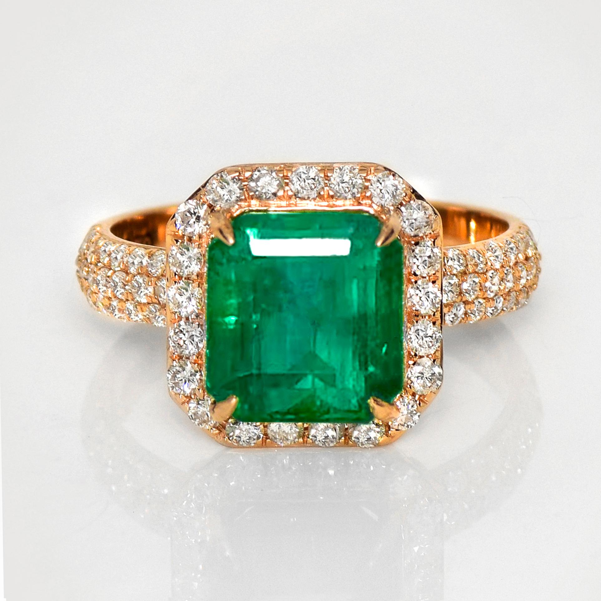 *IGI 14K 4.17 Ct Natural Emerald&Diamonds Antique Engagement Ring*

An IGI-certified natural intense bluish-green emerald weighing 4.17 ct set on a 14K rose gold luxury table design band with natural F-G, VS diamonds weighing 0.70 ct.

The ring