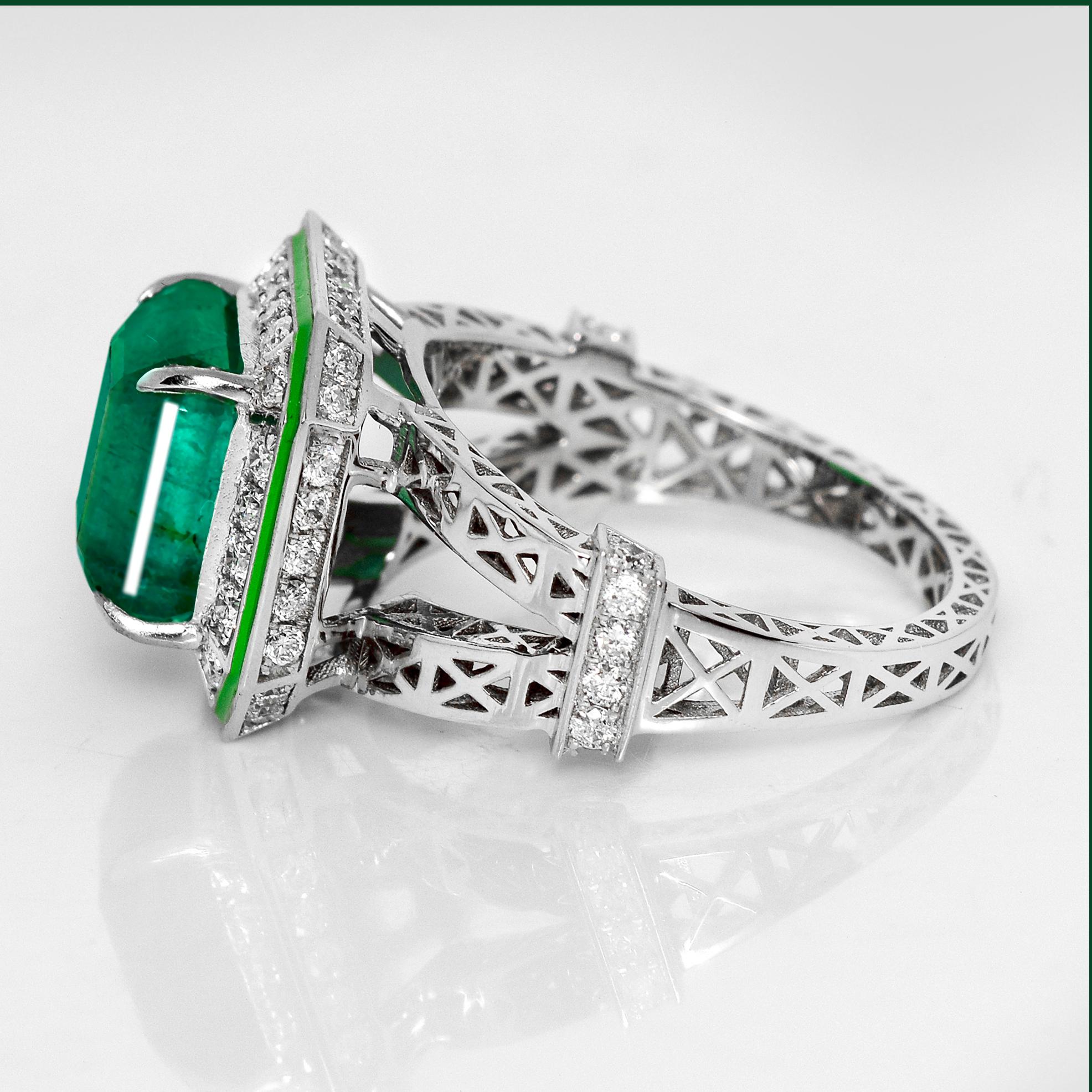 da uomo o donna Anello di fidanzamento antico IGI 14K 4,18 ct Zambia Emerald&Diamonds in vendita