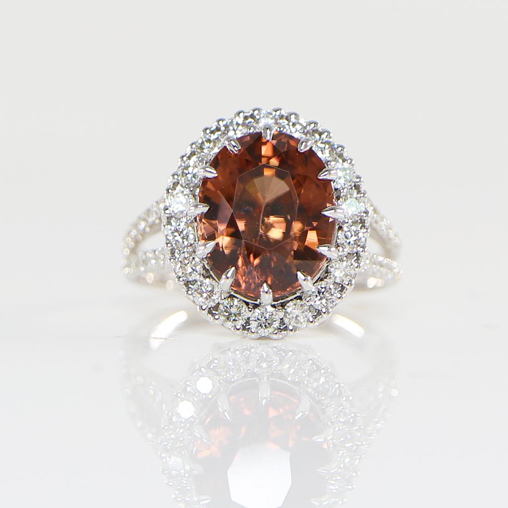 Contemporary IGI 14K 5.34 Ct Natural Zircon & Diamonds Art Deco Style Engagement Ring For Sale