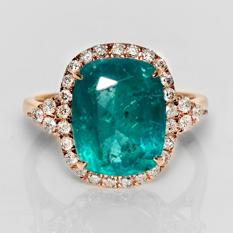 *IGI 14K 5.48 Ct Natural Paraiba Emerald&Diamonds Antique Engagement Ring*

An IGI-certified natural vivid bluish-green, Paraiba color emerald weighing 5.48 ct set on the 14K rose gold band with natural F-G, VS diamonds weighing 0.48 ct.

The ring