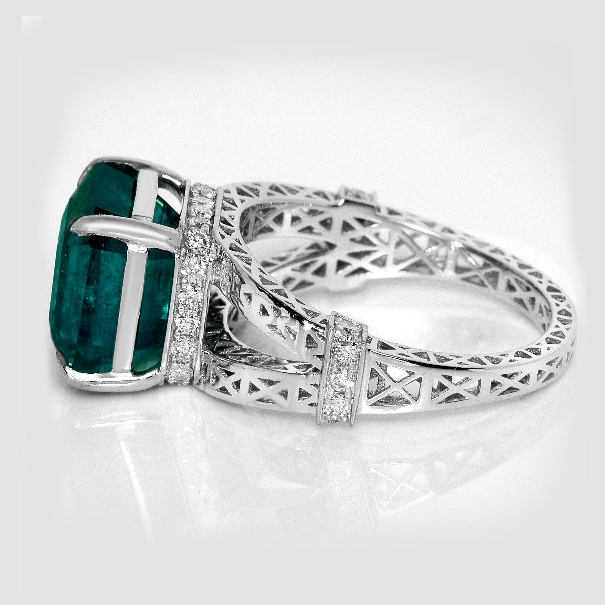 Emerald Cut IGI 14K 5.88 Ct Natural Zambia Emerald&Diamonds Antique Engagement Ring For Sale