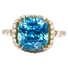 Anello di fidanzamento IGI 14k con zircone blu naturale da 7,75 carati in stile antico Art Deco