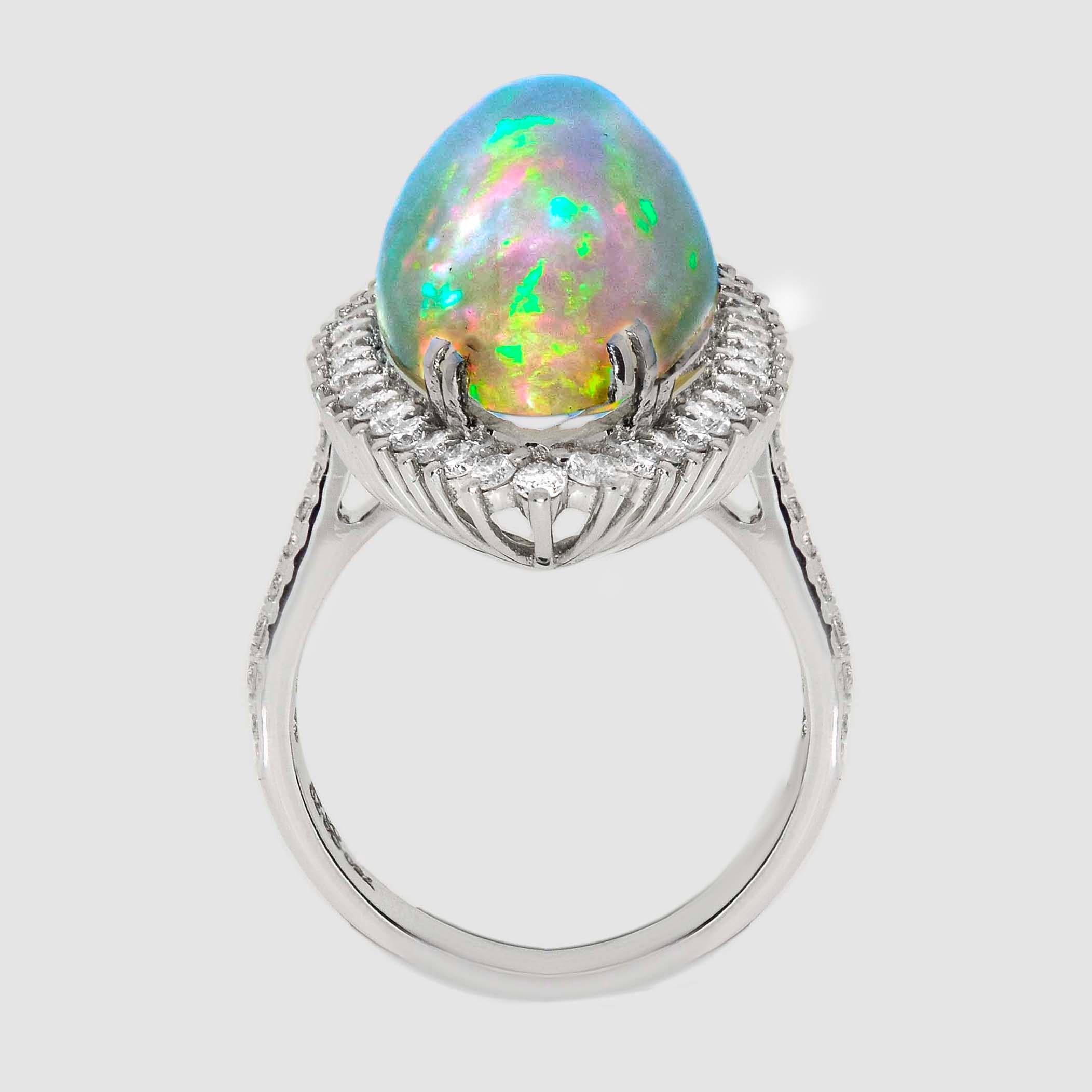 IGI 18K 8,70 ct  Antiker Verlobungsring mit natürlichen Farbspielen von Opal und Diamanten im Zustand „Neu“ im Angebot in Kaohsiung City, TW