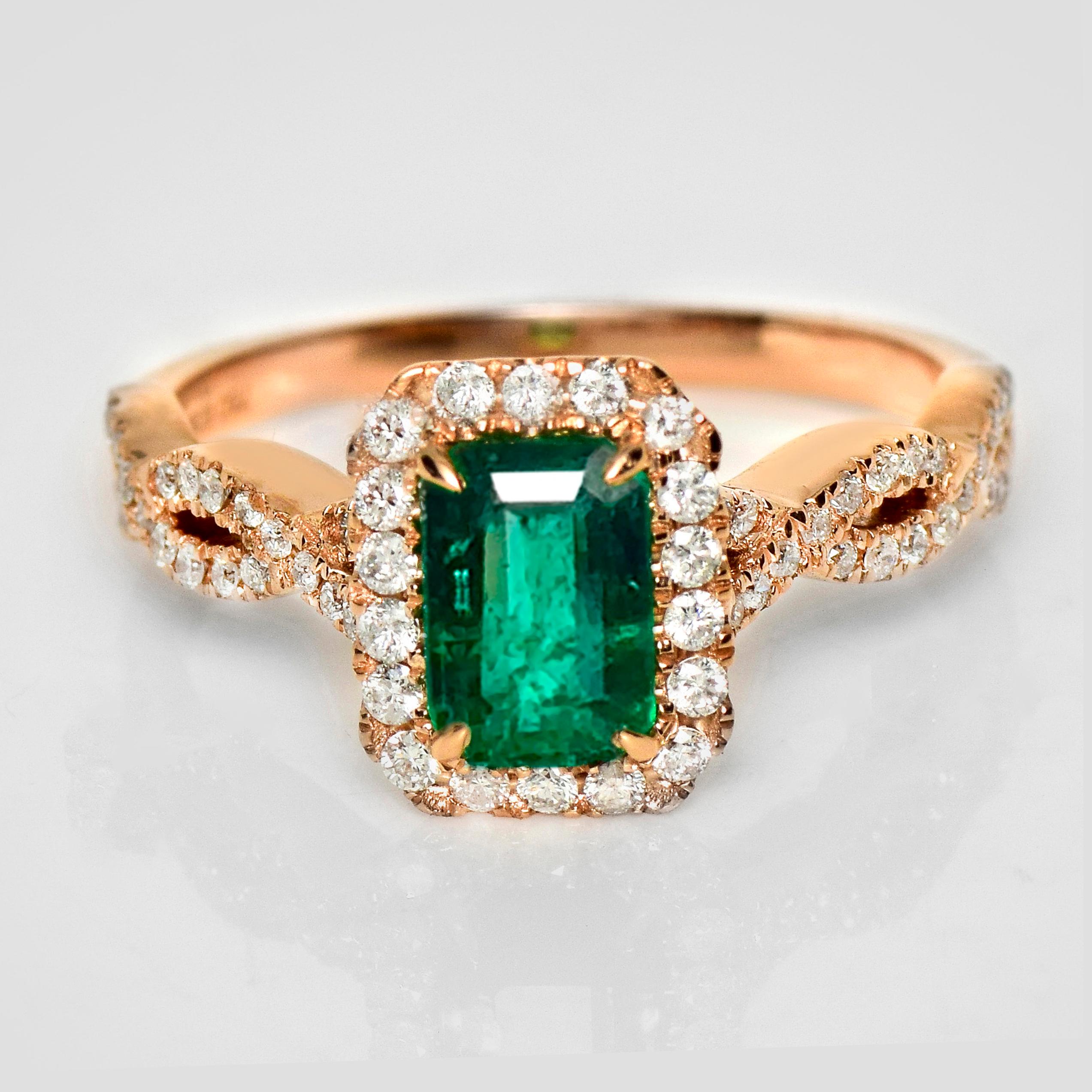 *IGI 18K 0.85 Ct Zambia Vivid Green Emerald&Diamonds Art Deco Engagement Ring* (Bague de fiançailles Art Déco)

Une émeraude naturelle vert vif de Zambie certifiée IGI pesant 0,85 ct est sertie sur le bracelet en or rose 18 carats de diamants