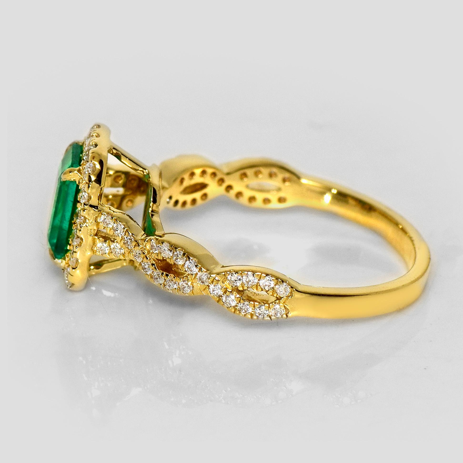 Taglio smeraldo Anello di fidanzamento Art Deco IGI 18K 0.85 Ct Zambia Greene & Greene Diamonds in vendita