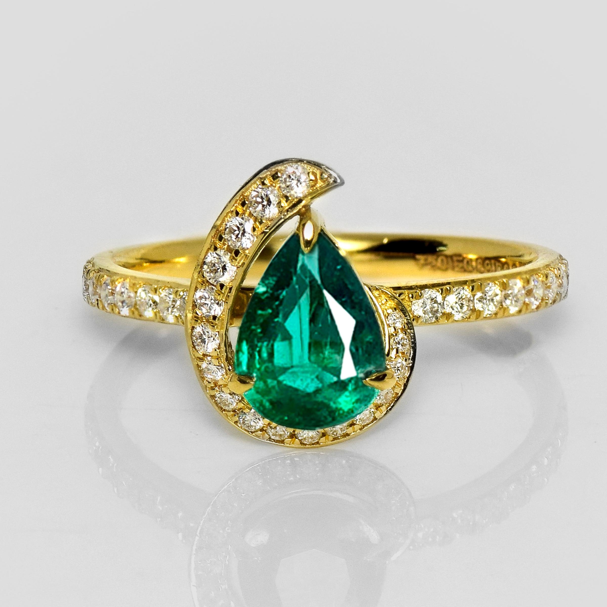 IGI 18K 0.89 ct Zambia Vivid Green Emerald&Diamonds Engagement Ring