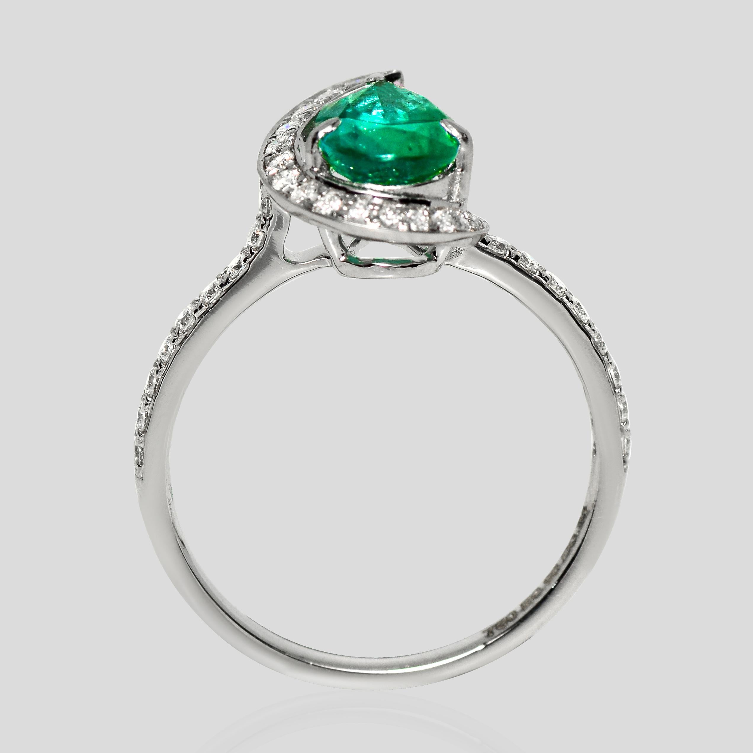 IGI 18K 0.98 ct Zambia Vivid Green Emerald&Diamonds Engagement Ring im Zustand „Neu“ im Angebot in Kaohsiung City, TW
