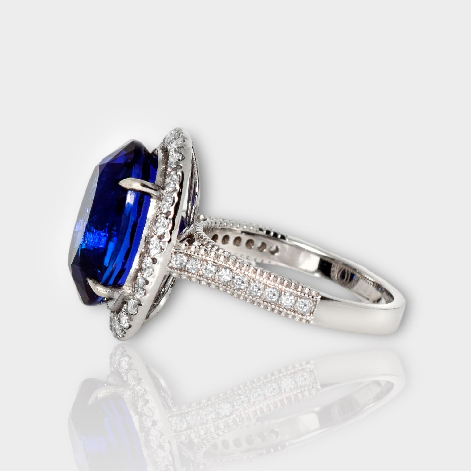 IGI 10.19 Ct 18K White Vivid Tanzanite&Diamonds Engagement Ring In New Condition For Sale In Kaohsiung City, TW