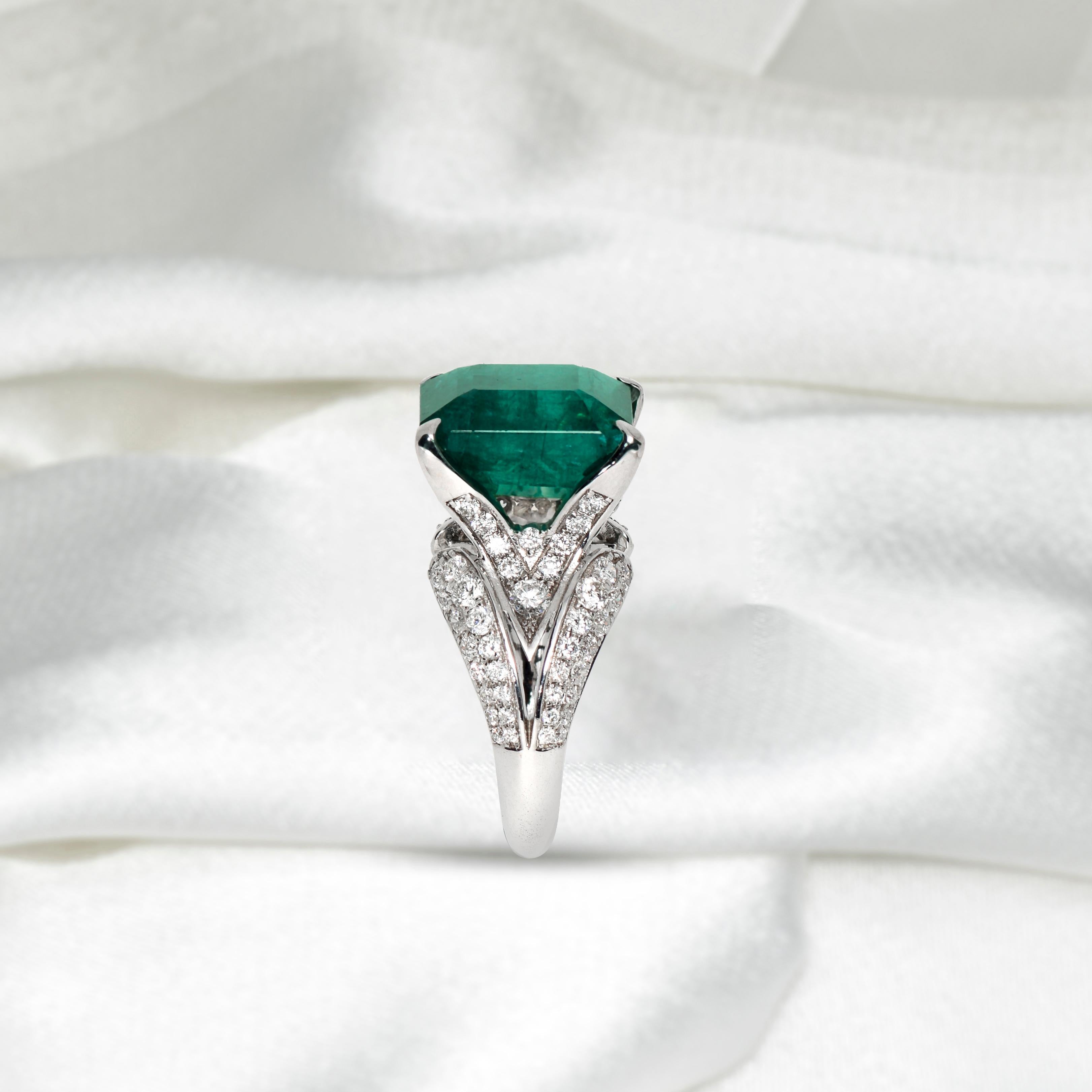 Emerald Cut IGI 18k 11.01ct Natural Emerald&Diamond Antique Art Deco Engagement Ring For Sale