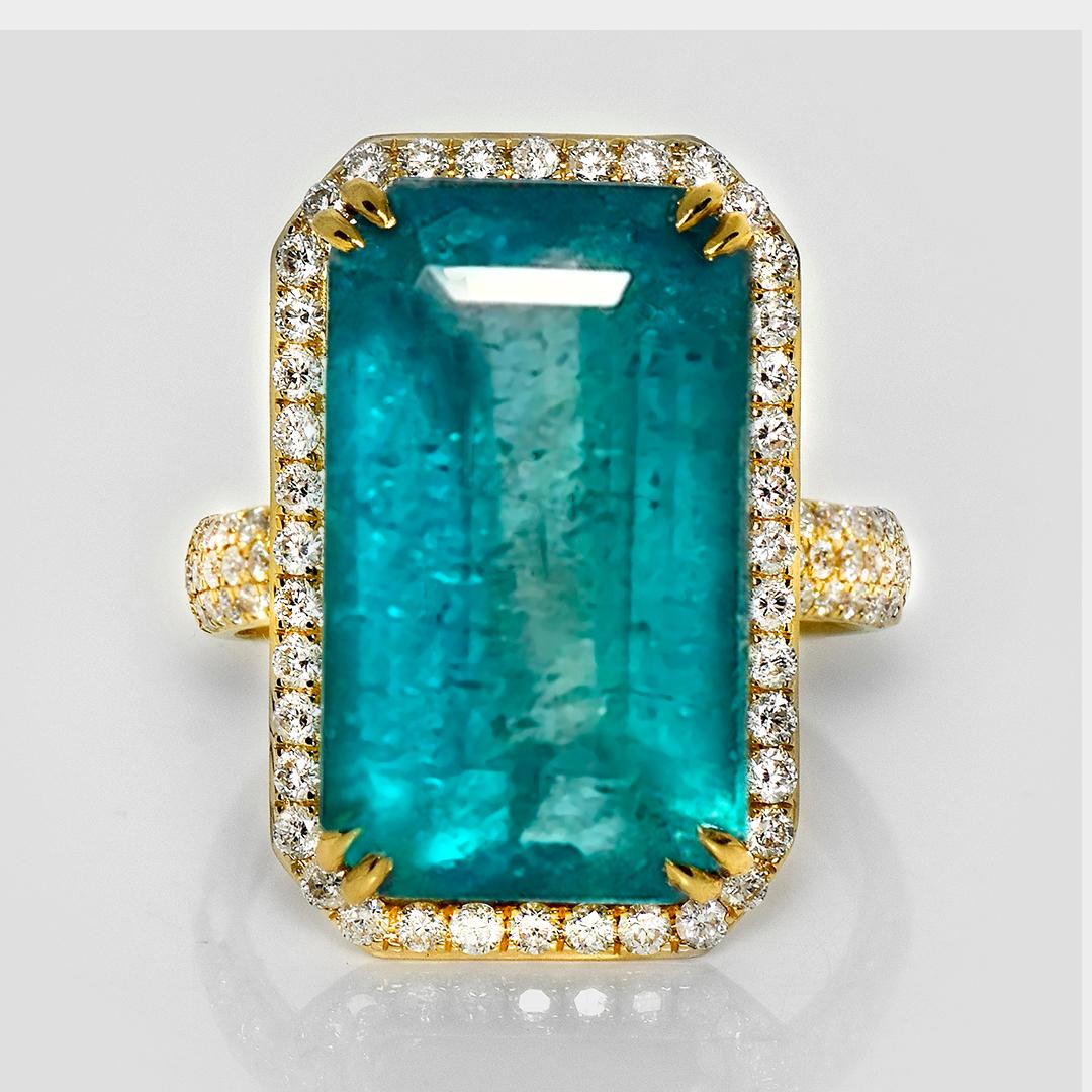 *IGI 18K 11.81 Ct Natural Paraiba Emerald&Diamonds Antique Engagement Ring* (Bague de fiançailles ancienne)

Une émeraude naturelle certifiée IGI de couleur Paraiba bleu-vert vif pesant 11,81 ct est sertie sur la bande en or jaune 18 carats de