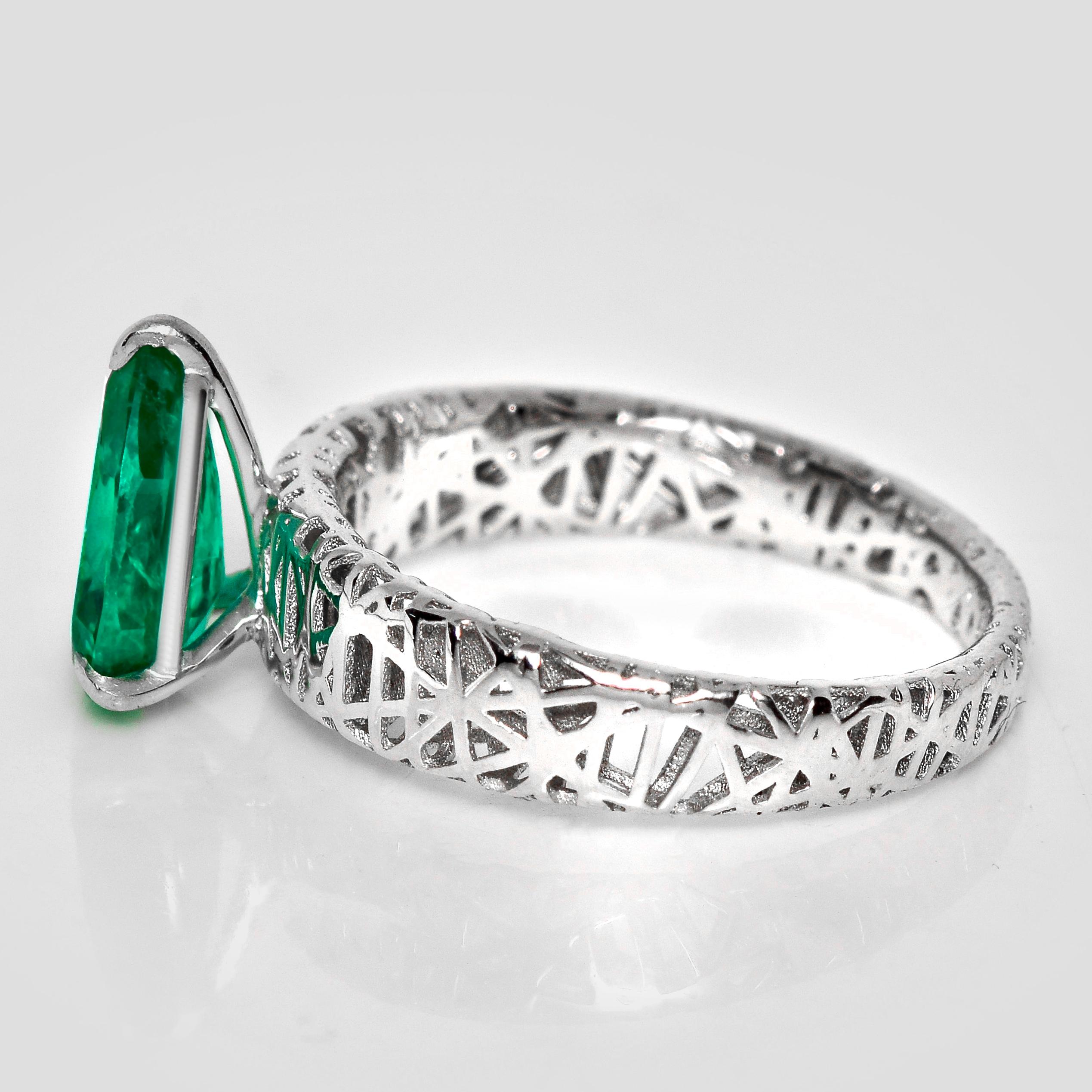 IGI 18K 1,44 Ct Sambia Smaragd Art Deco Verlobungsring (Tropfenschliff) im Angebot