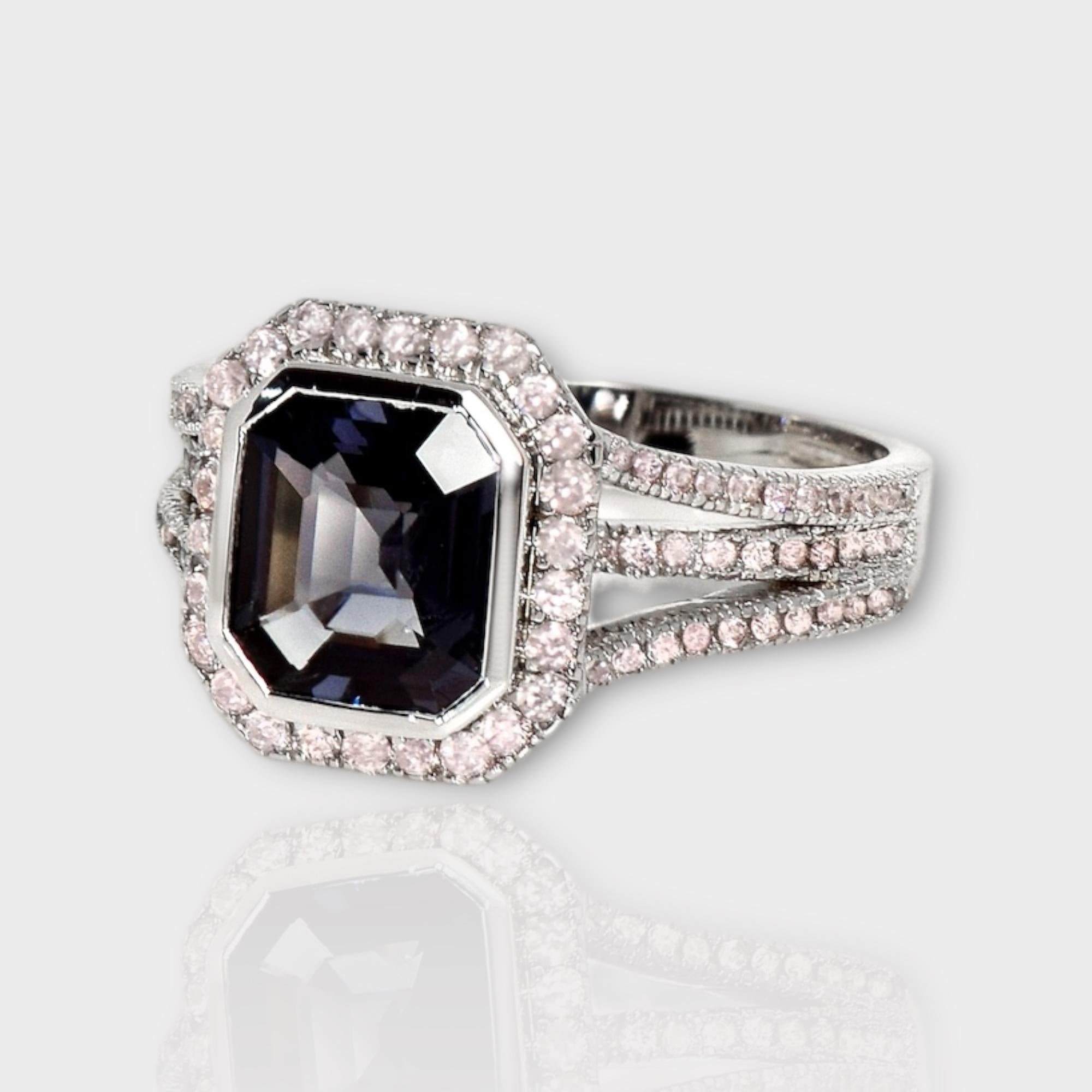 Taglio smeraldo Anello di fidanzamento antico IGI 18K 1,62 ct Titan Spinel&Pink Diamonds in vendita