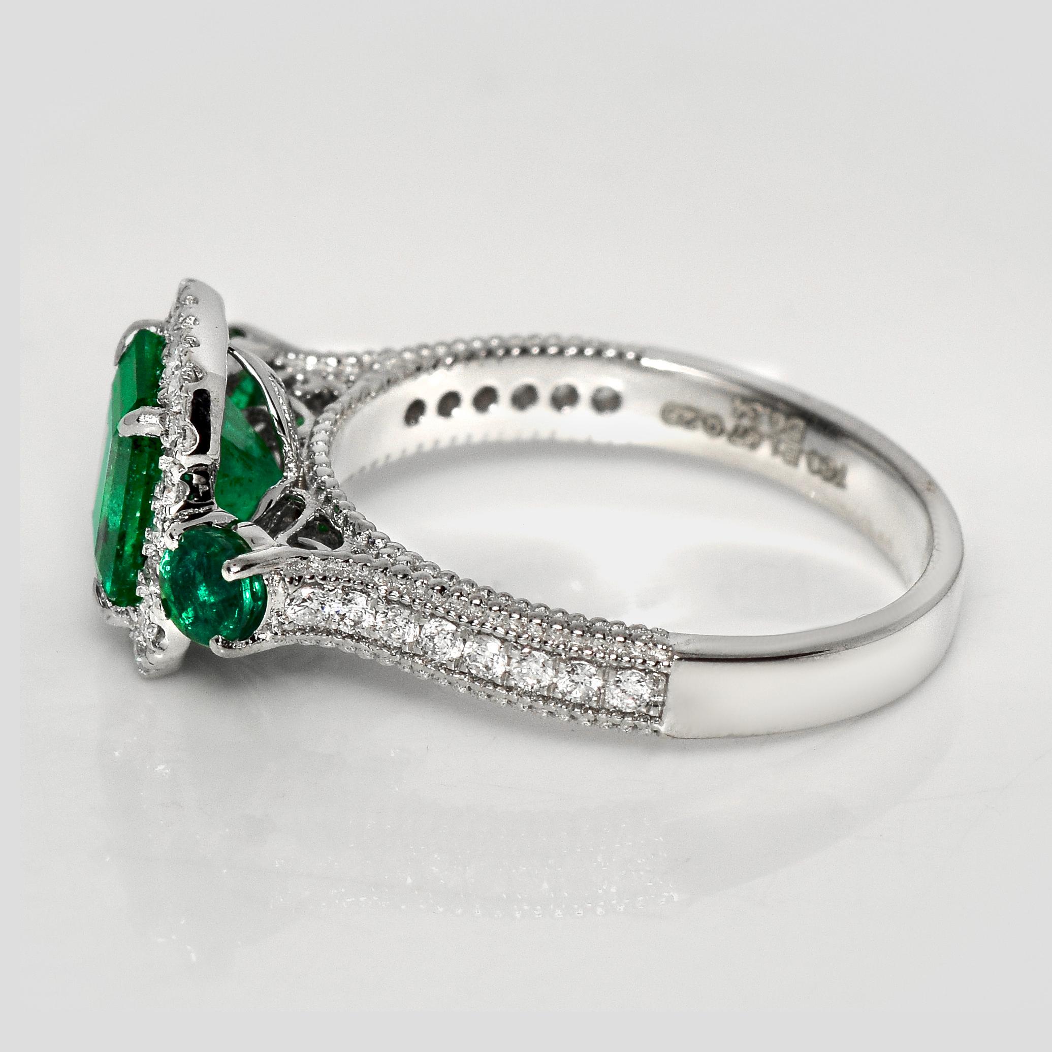 IGI 18K 1,67 Ct Zambia Esmeralda Verde Vivo&Diamantes Anillo de Compromiso Art Decó Corte esmeralda en venta