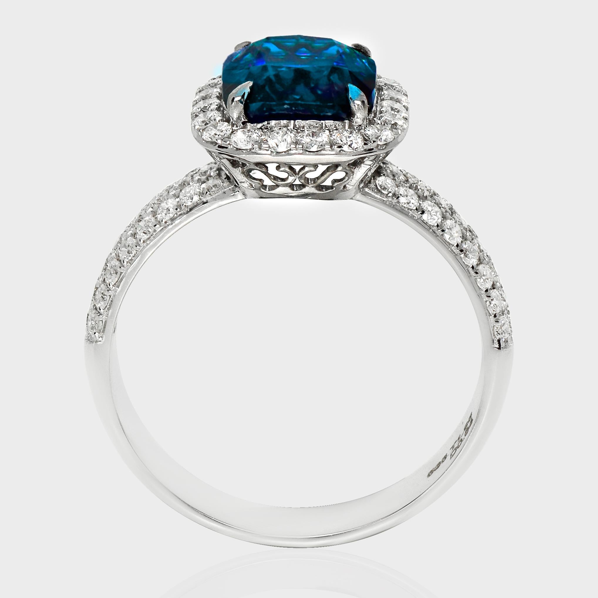 IGI 18K 1,95 ct  Anillo de Compromiso Antiguo con Indicolita Azul Natural y Diamantes Corte cojín en venta