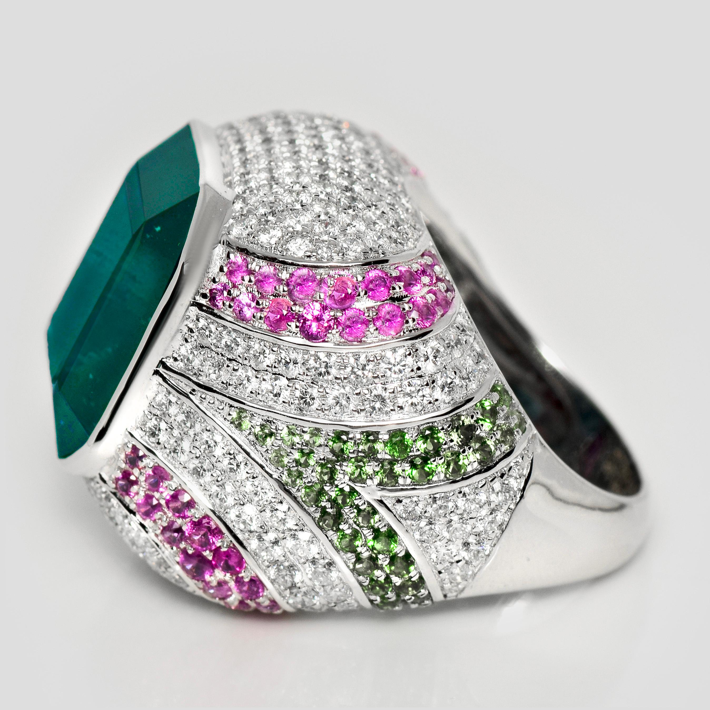 IGI 18K 20.45 Ct Esmeralda Paraiba Natural&Diamantes Anillo de Compromiso Antiguo Corte esmeralda en venta