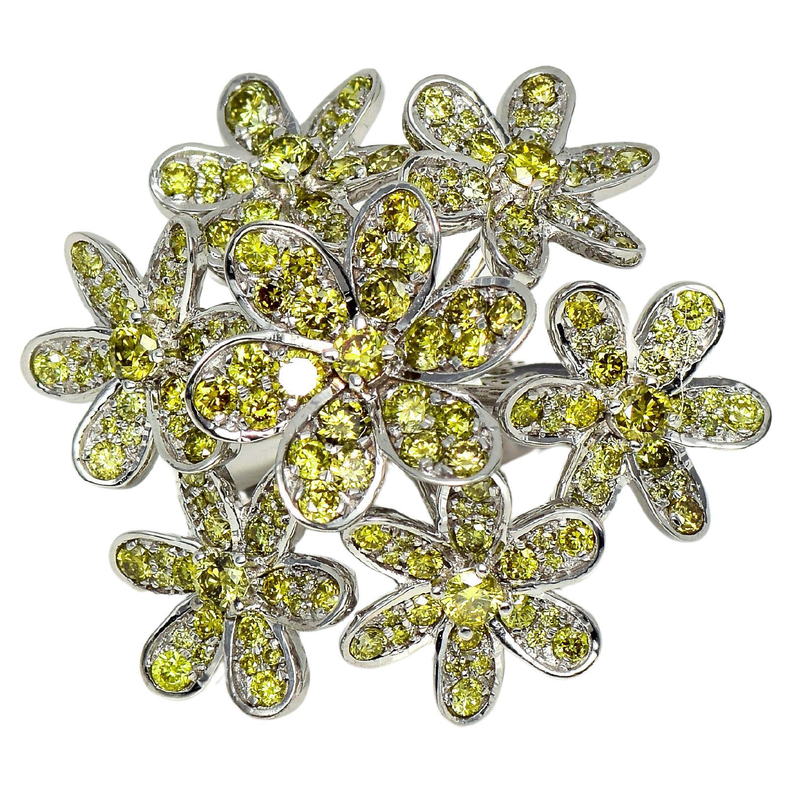 IGI 18K 2.06 Ct Natural Greenish Yellow Diamonds Flowers Cocktail Ring For Sale