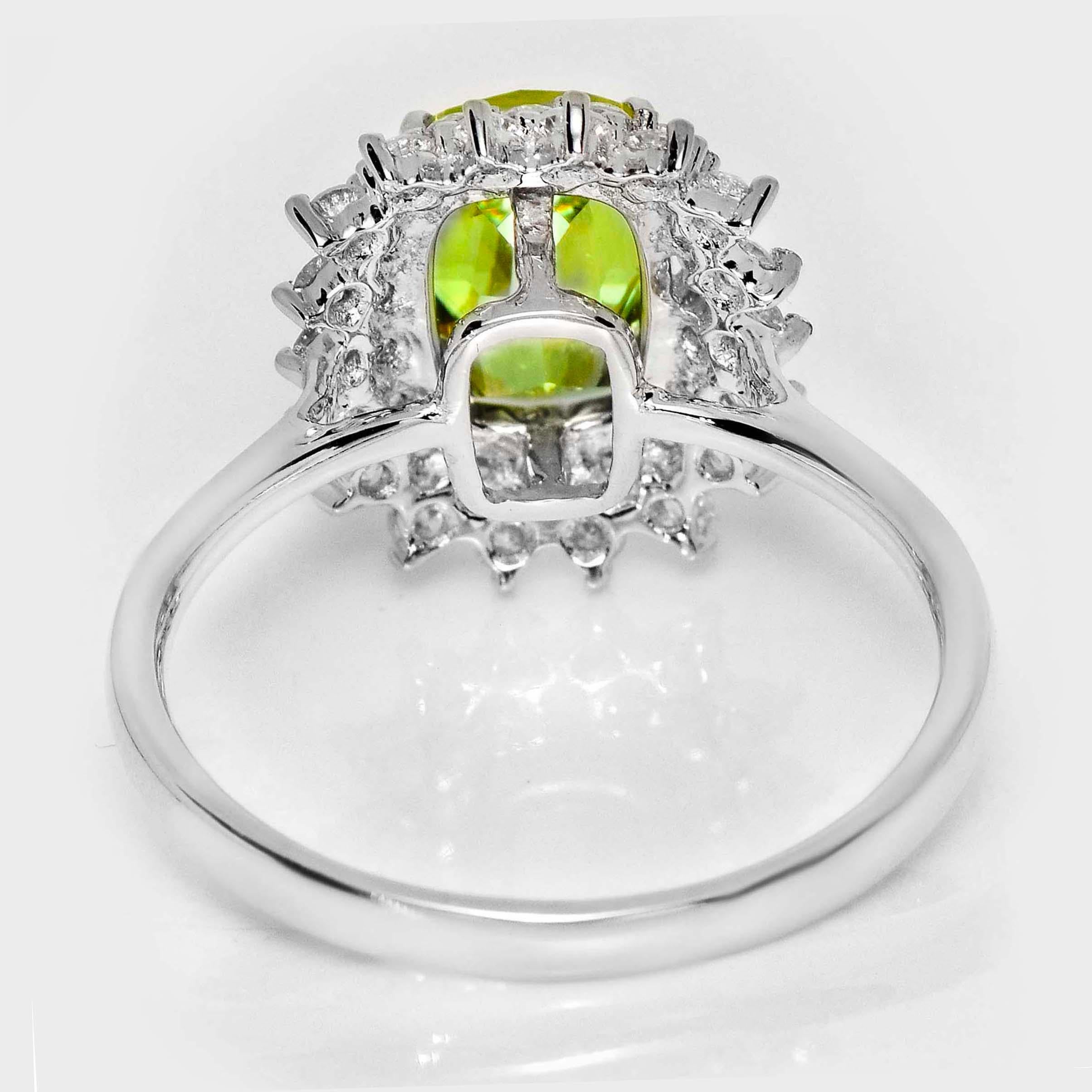 IGI 18K 2,35 ct  Anillo de compromiso antiguo con diamantes esfenos de color natural en venta 1