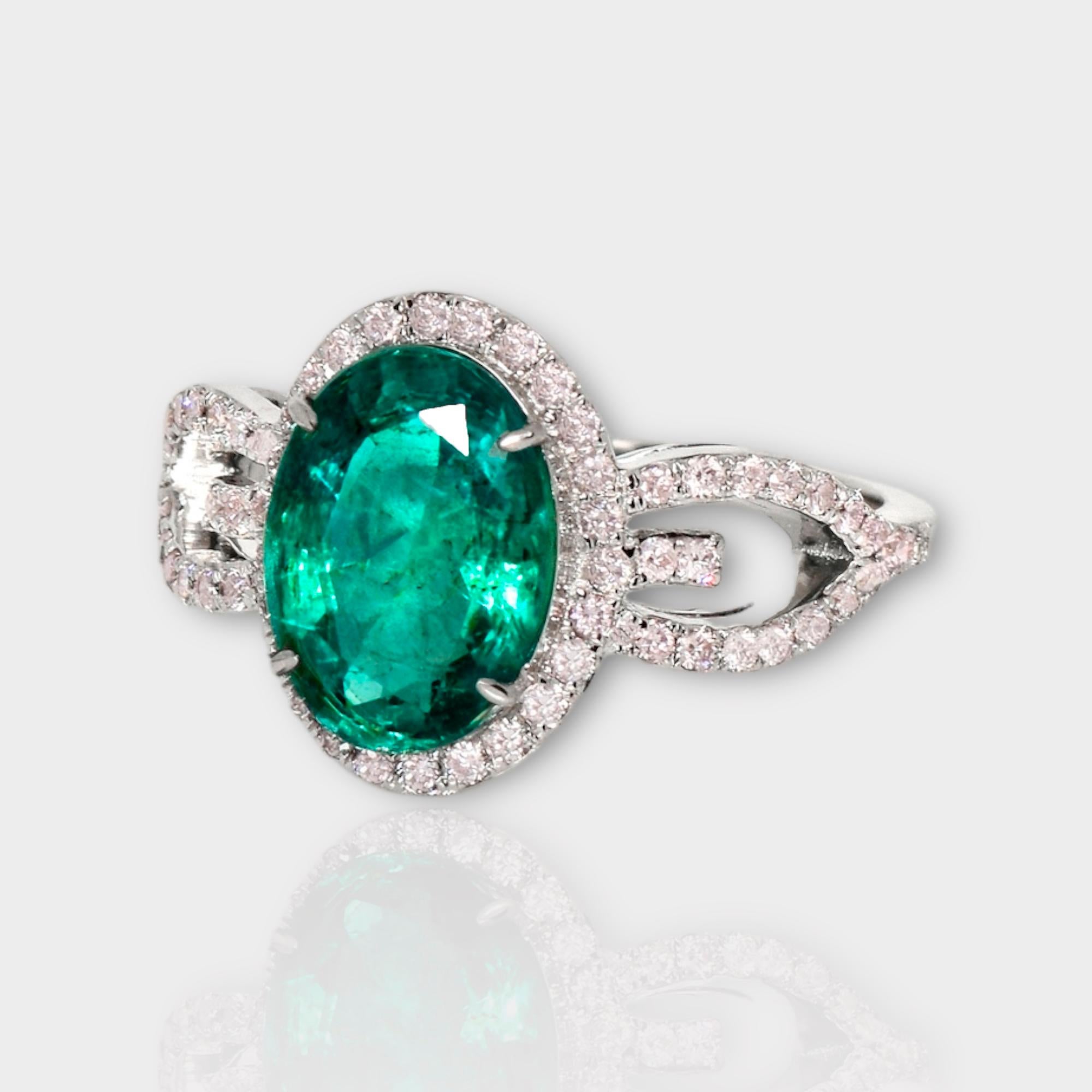 Contemporary IGI 18k 2.66 Ct Emerald&Pink Diamonds Antique Art Deco Style Engagement Ring For Sale