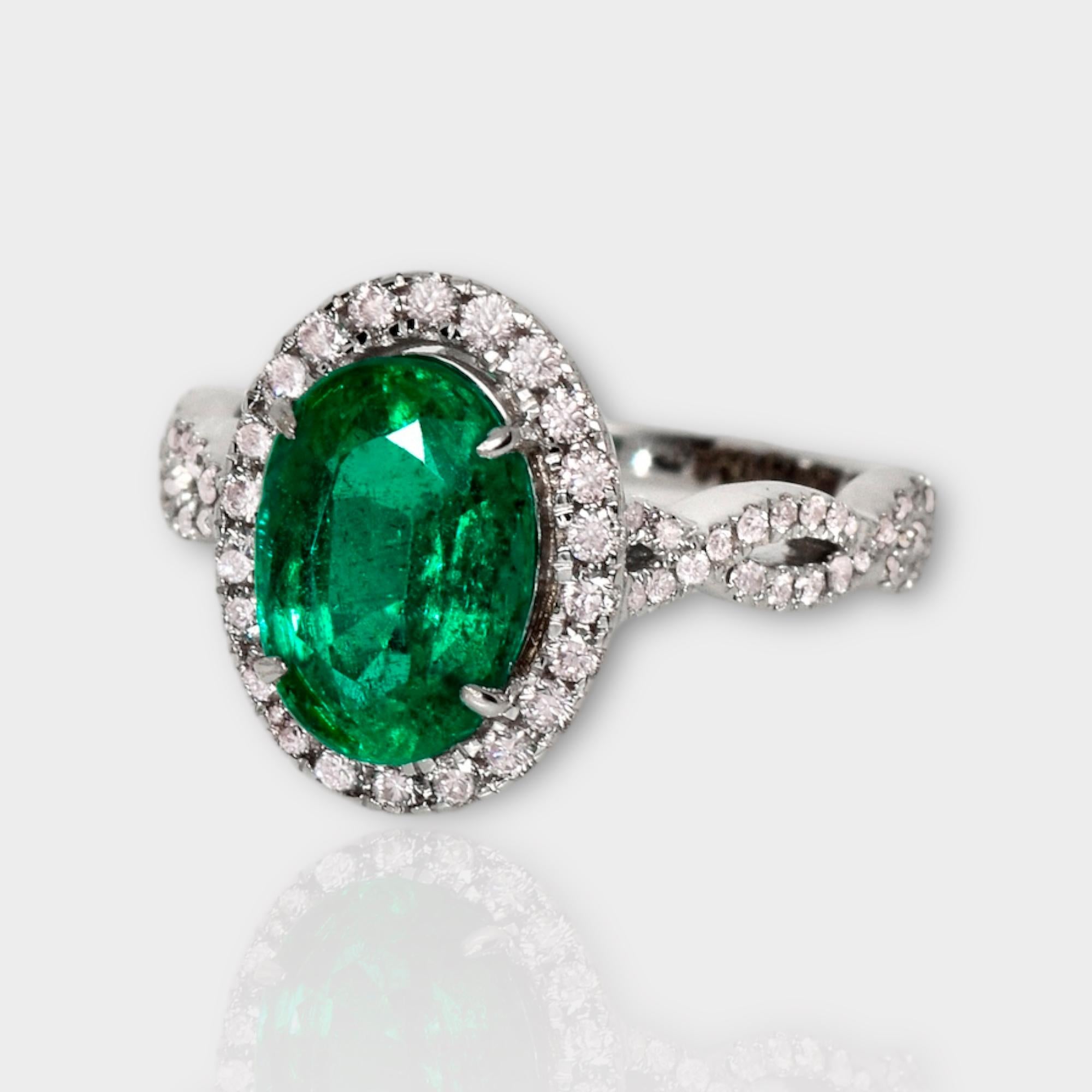 Contemporary IGI 18k 2.67 Ct Emerald&Pink Diamonds Antique Art Deco Style Engagement Ring For Sale