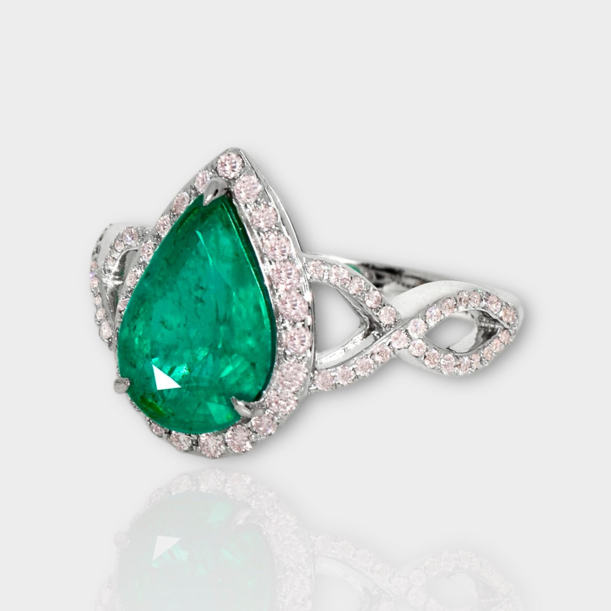 Contemporary IGI 18k 2.70 Ct Emerald&Pink Diamonds Antique Art Deco Style Engagement Ring For Sale