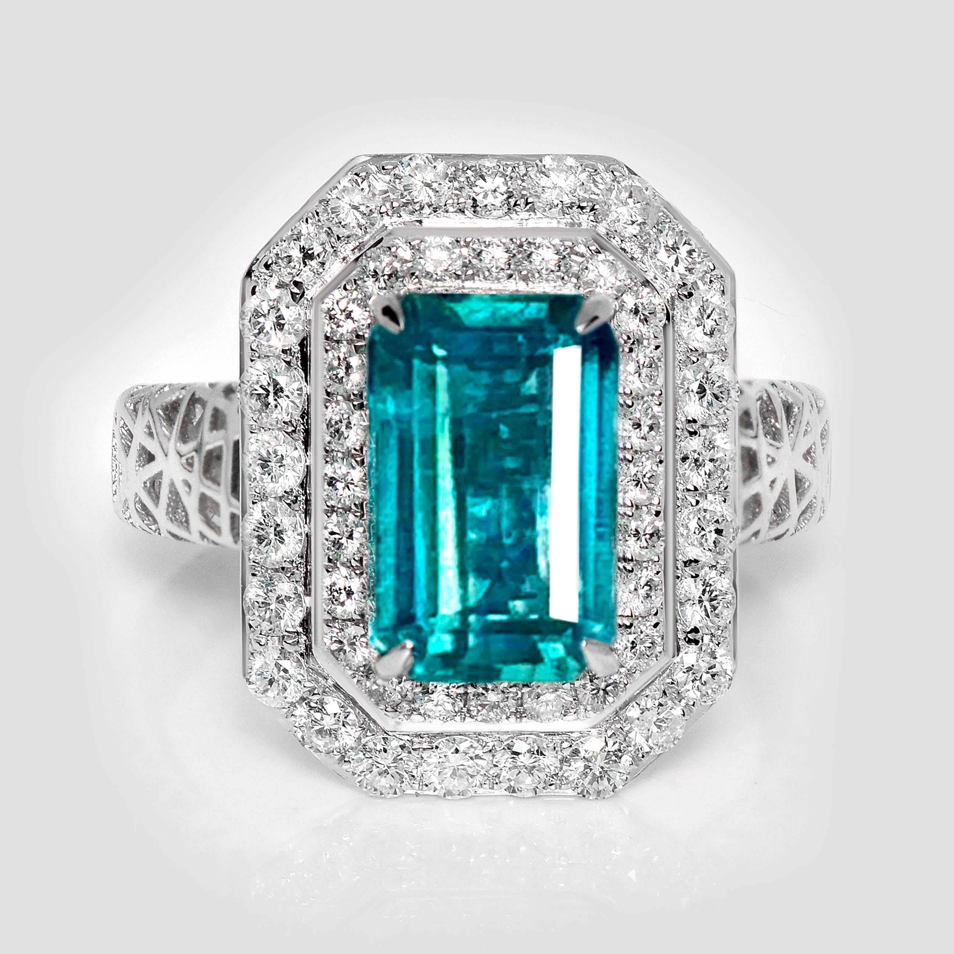 *IGI 18K 2.99 Ct Natural Paraiba Emerald&Diamonds Antique Engagement Ring*

Uno smeraldo naturale di colore Paraiba, verde-bluastro, certificato IGI, del peso di 2,99 carati, incastonato sulla fascia in oro bianco 18 carati con diamanti naturali