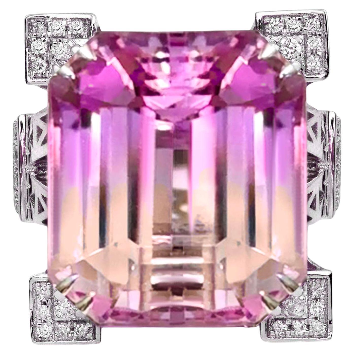 IGI 18K 30.06 ct Dual-Color Kunzite&Diamond La Tour Eiffel Cocktail Ring For Sale