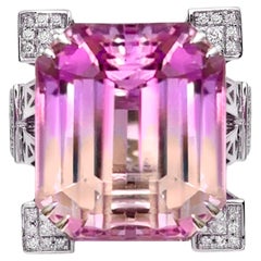 Anillo de cóctel IGI 18K 30,06 ct Kunzita&Diamante bicolor La Tour Eiffel
