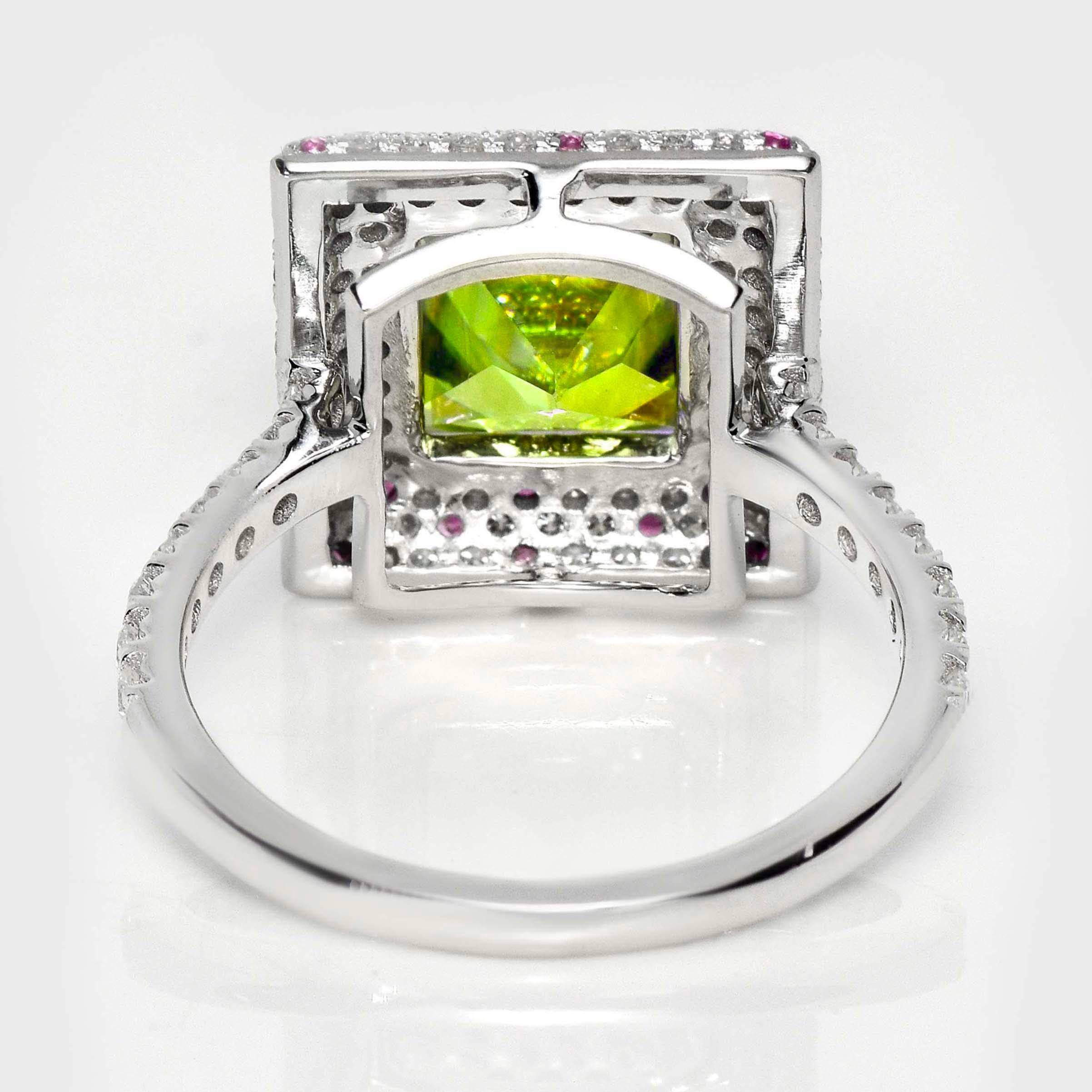 IGI 18K 3,04 ct  Anillo de compromiso antiguo con diamantes esfenos de color natural en venta 1