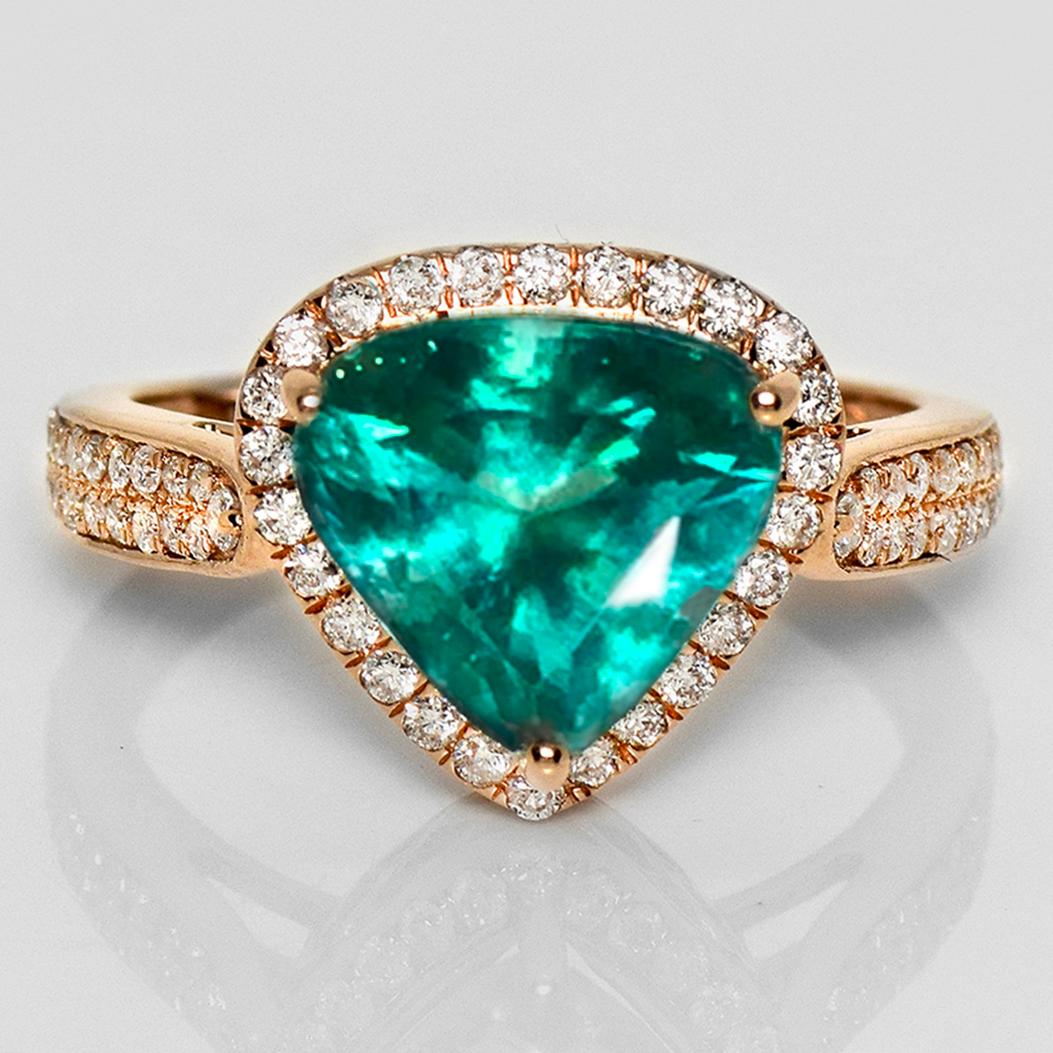 *IGI 18K 3.04 Ct Natural Paraiba Emerald&Diamonds Antique Engagement Ring*

An IGI-certified natural vivid bluish-green, Paraiba color emerald weighing 3.04 ct set on the 18K rose gold band with natural F-G, VS diamonds weighing 0.39 ct.

The ring