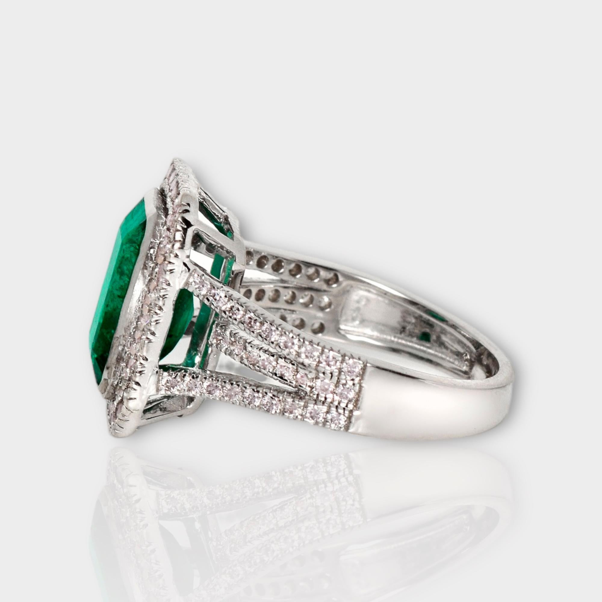 Women's or Men's IGI 18k 3.35 Ct Emerald&Pink Diamonds Antique Art Deco Style Engagement Ring For Sale
