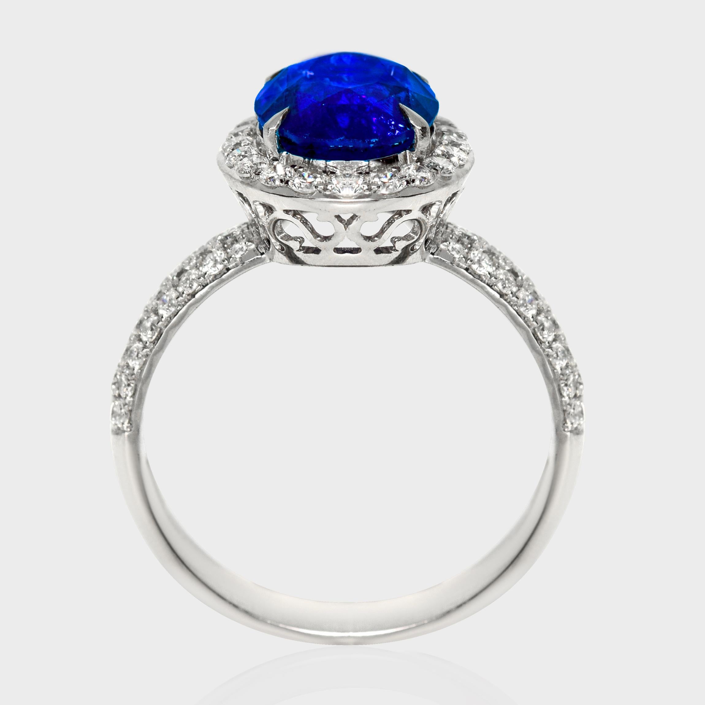 Femenino o masculino IGI Anillo de compromiso de zafiro azul pavo real y diamantes de 18 quilates y 3,38 quilates naturales de Sri Lanka en venta