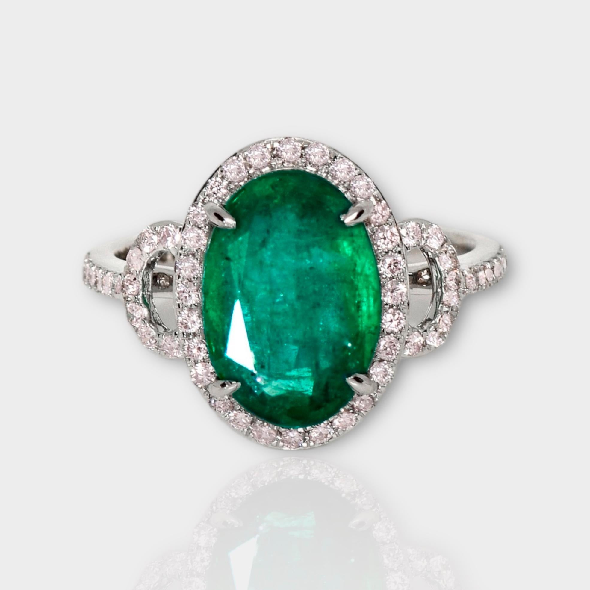 **IGI 18K White Gold 3.88 ct Emerald&Pink Diamonds Antique Art Deco Style Engagement Ring** 

An IGI-certified natural Zambia green emerald weighing 3.88 ct is set on an 18K white gold arc deco design band with natural pink diamonds weighing 0.45