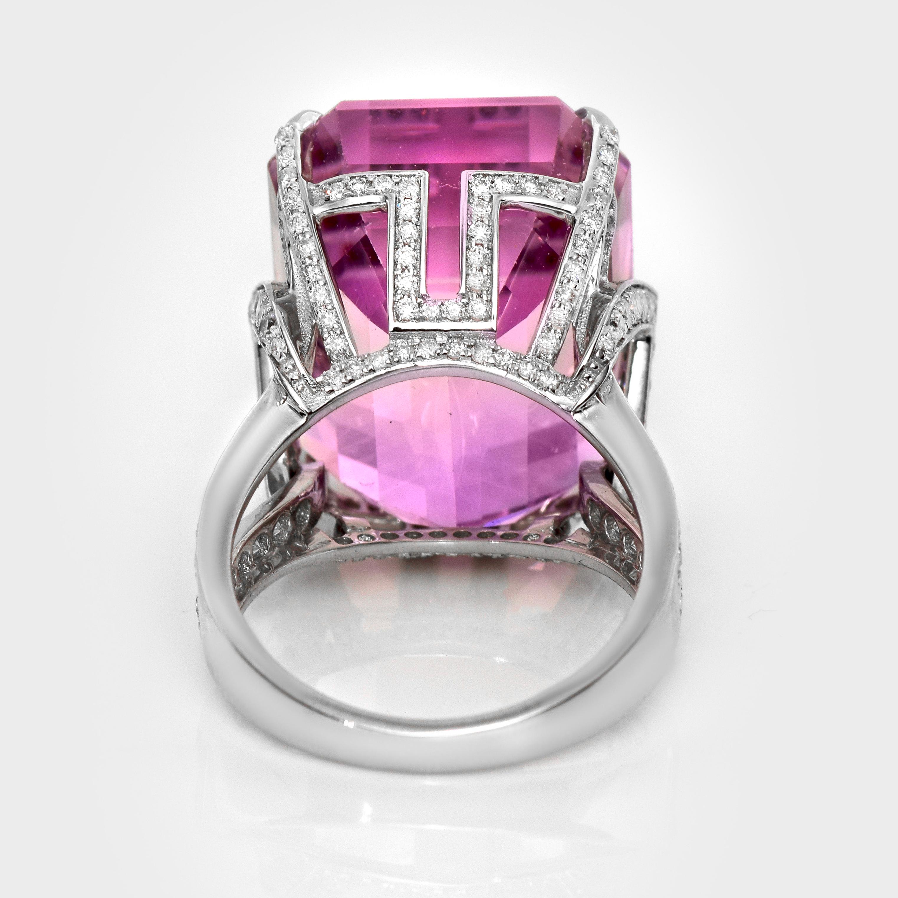 IGI 18K 38.82 ct Dual-Color Kunzite&Diamond Cocktail Ring For Sale 1