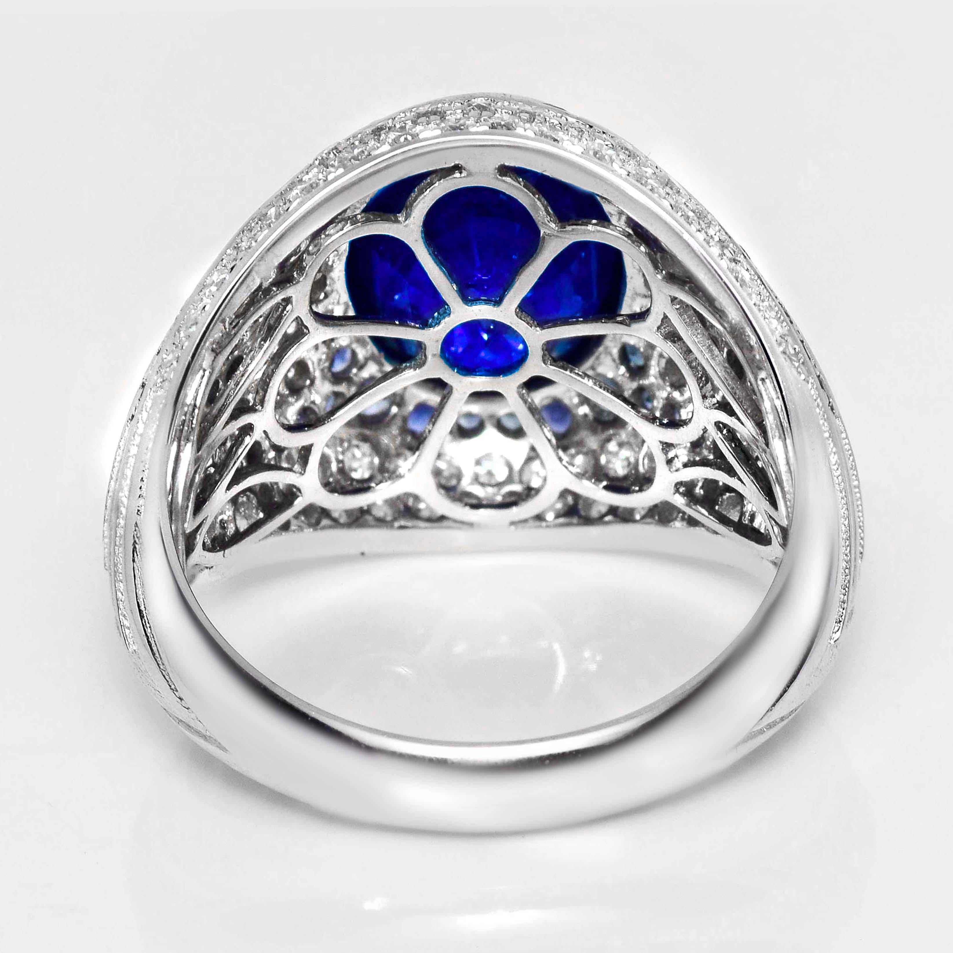 IGI Anillo de compromiso de zafiro azul real y diamantes de 18 quilates y 4,23 quilates naturales de Sri Lanka en venta 1
