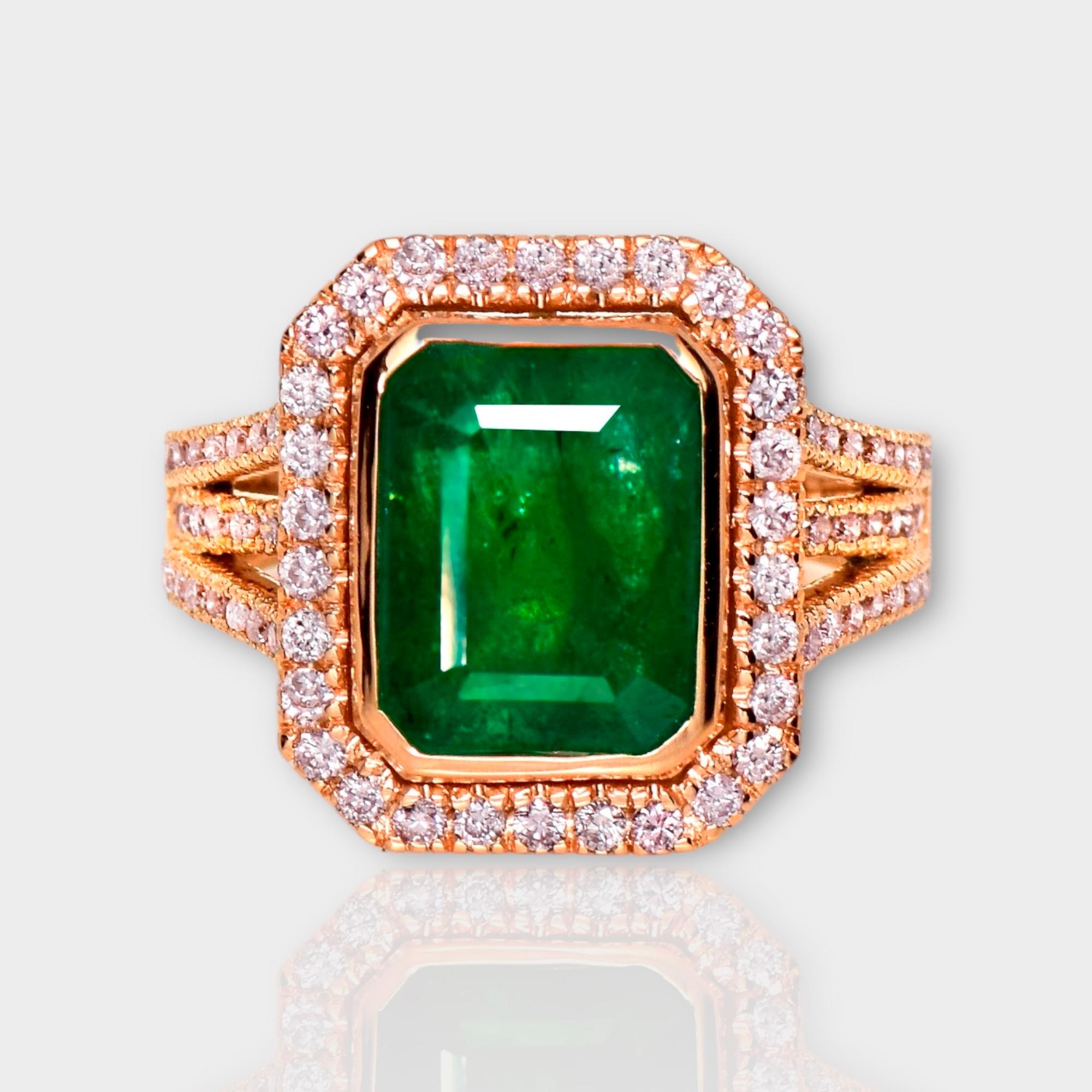 *IGI 18K 5.52 Ct Natural Emerald&Diamonds Antique Engagement Ring*

An IGI-certified natural intense bluish-green emerald weighing 5.52 ct set on a 18K rose gold luxury table design band with natural pink diamonds weighing 0.70 ct.

The ring