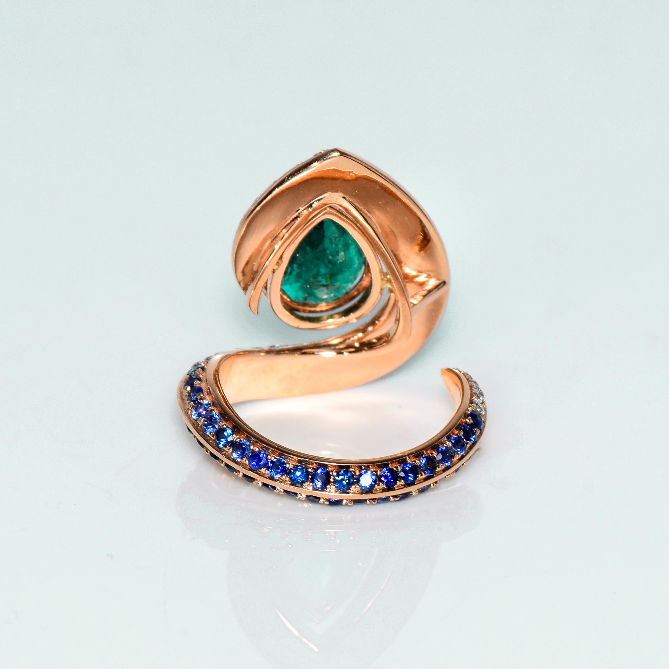Women's IGI 18k 3.61 ct Vivid Emerald and Diamond Antique Art Deco Style Engagement Ring