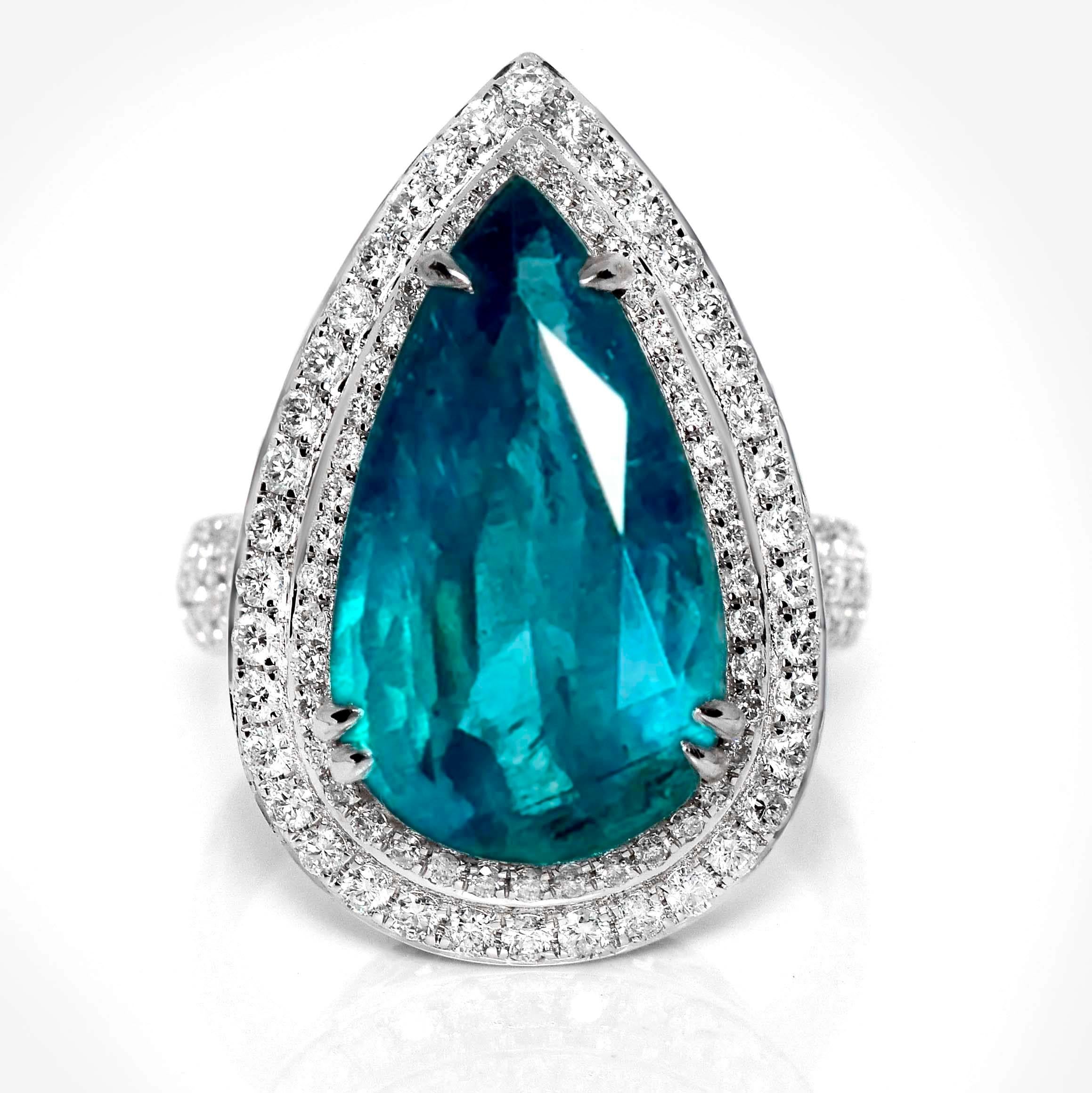 *IGI 18K 7.89 Ct Natural Paraiba Emerald&Diamonds Antique Engagement Ring* (Anillo de compromiso antiguo)

Una esmeralda natural de color verde azulado vivo, certificada por el IGI, de color Paraiba, que pesa 7,89 quilates, engastada en la banda de
