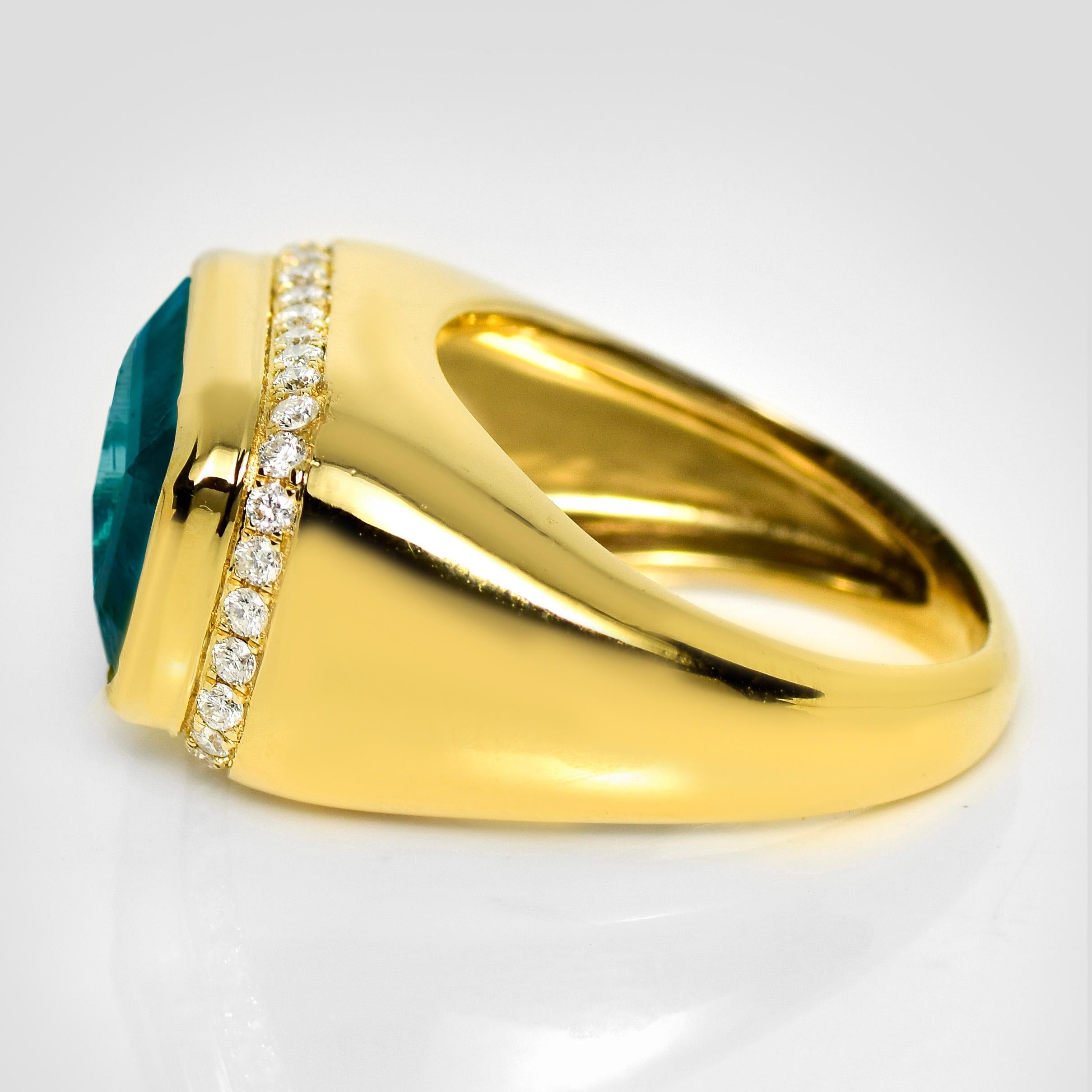 IGI 18K 8.34 Ct Esmeralda Paraiba Natural&Diamantes Anillo de Compromiso Antiguo Corte esmeralda en venta